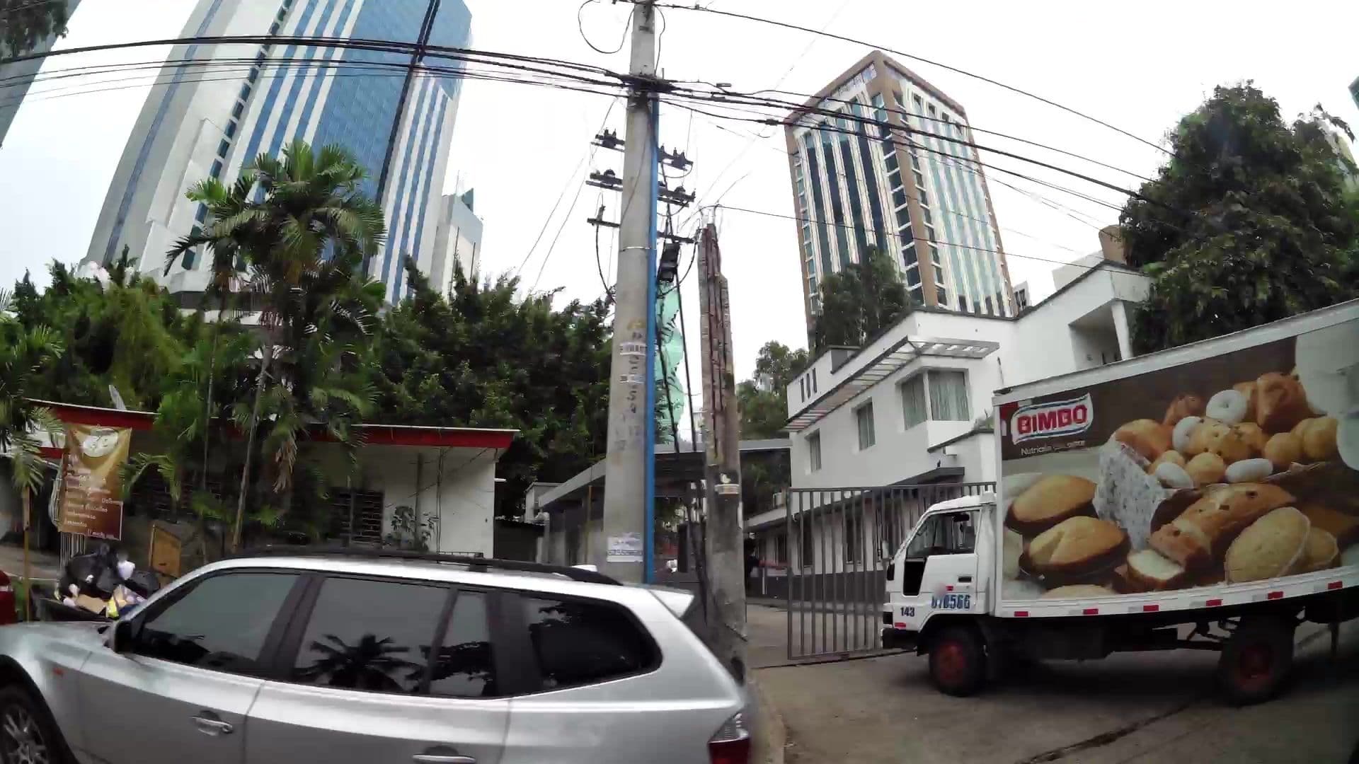 Street view near Hostel Siriri, Panama City — © kaartcam (CC BY-SA · Mapillary)