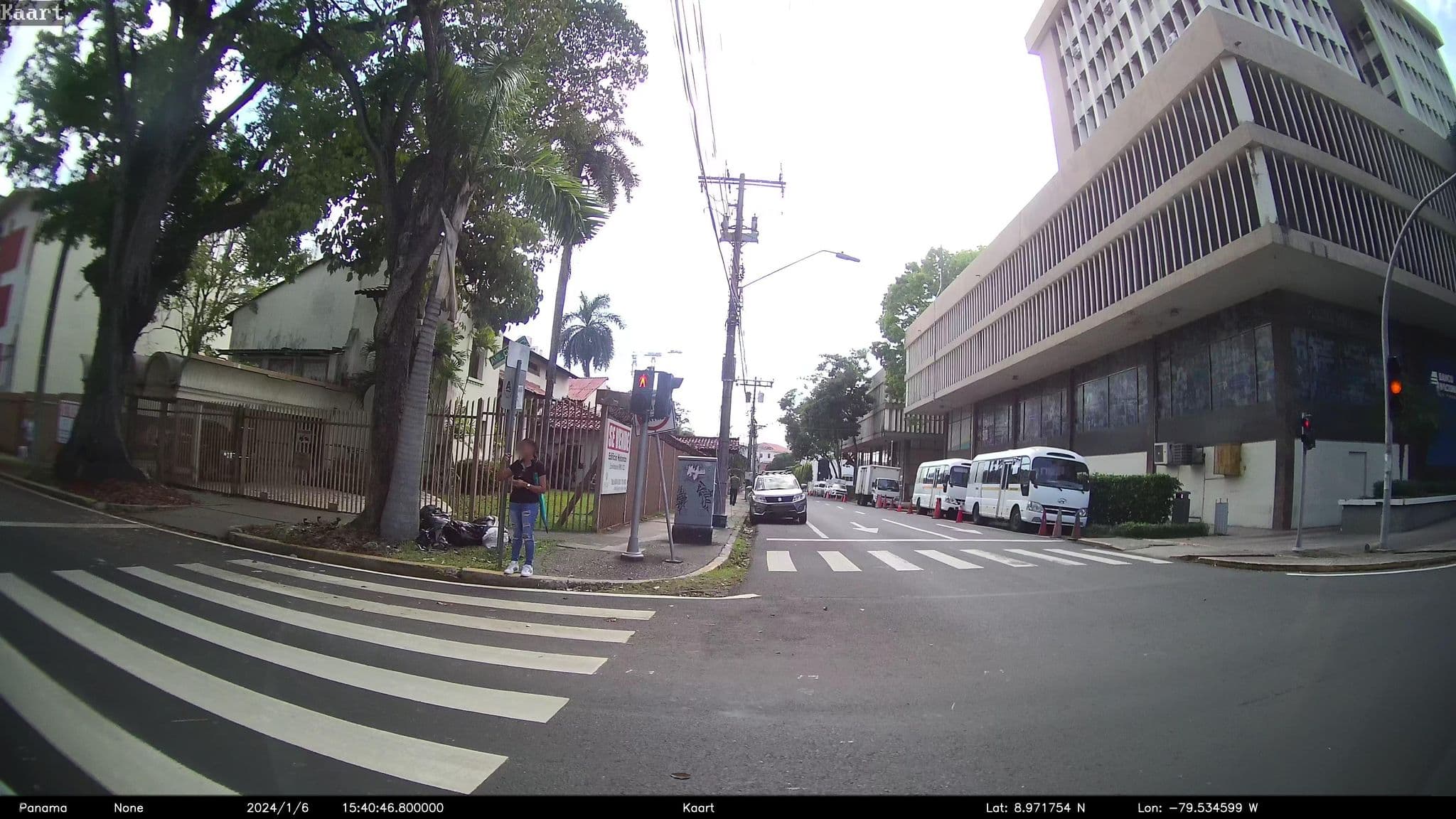 Street view near Pensión Toledo, Curundú — © kaart_2 (CC BY-SA · Mapillary)