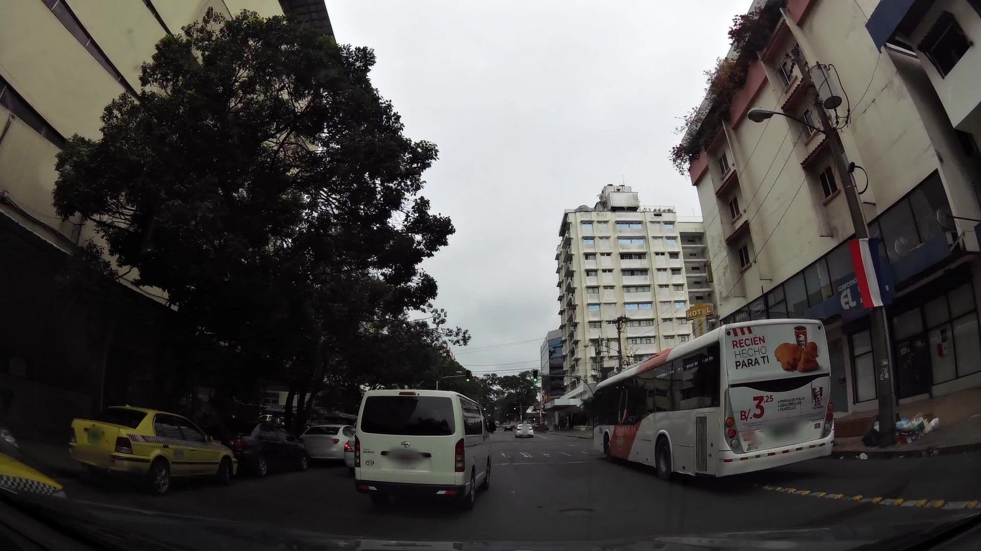 Street view near Hotel Bendicion, Curundú — © kaartcam (CC BY-SA · Mapillary)