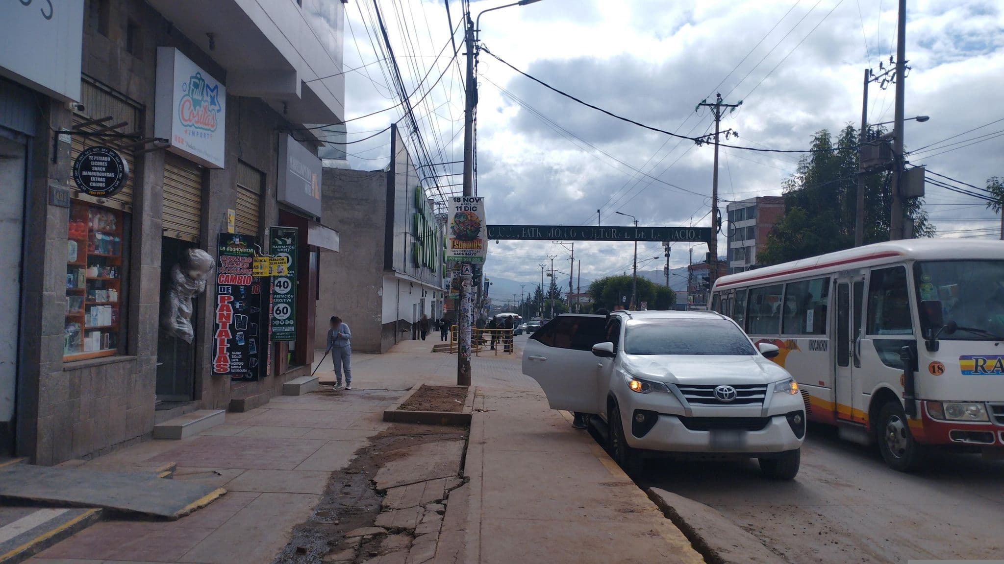 Street view near Marcelino's Hotel, Wanchaq