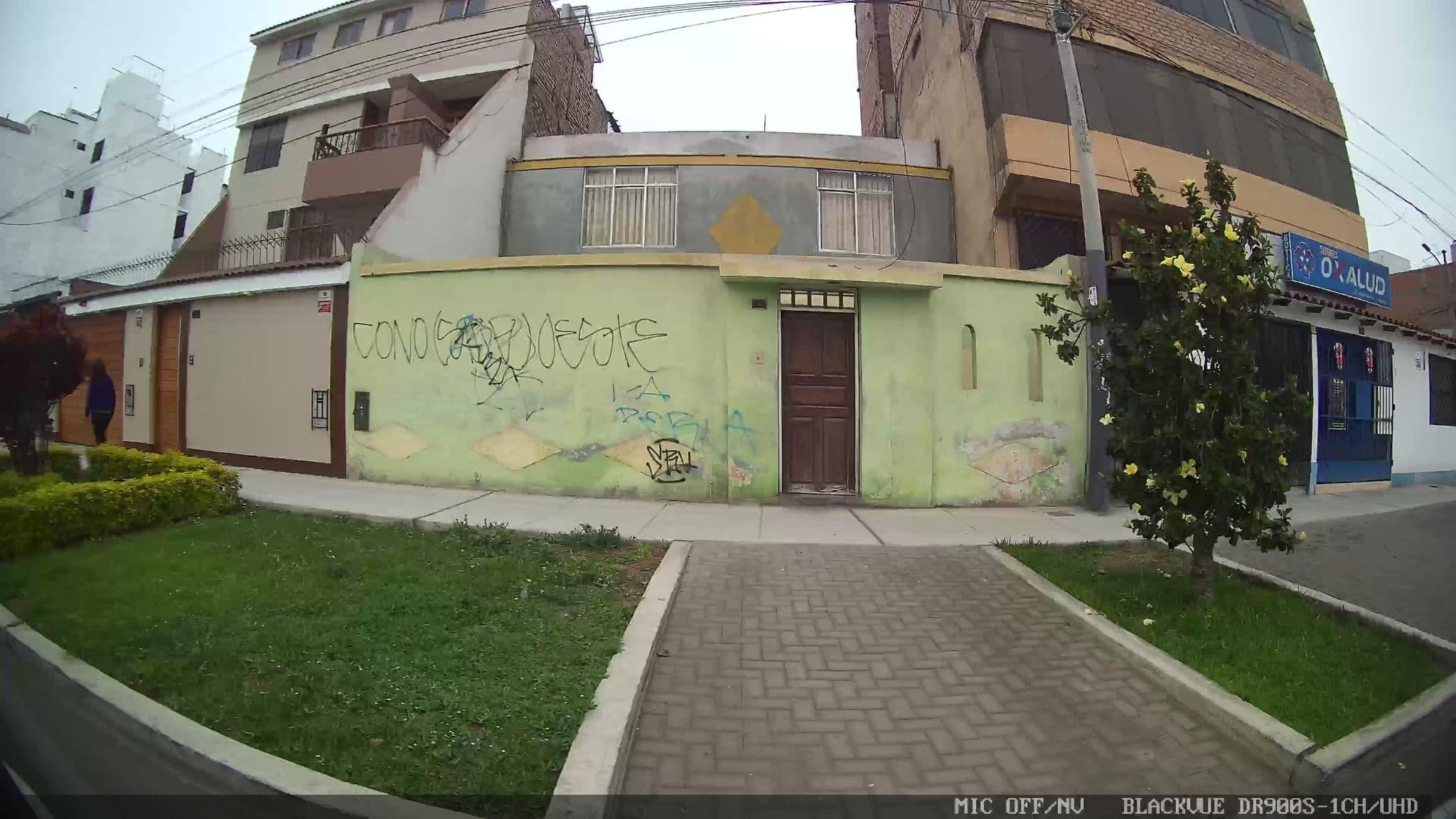 Street view near Hotel Paraiso Inn Hotel, Carmen De La Legua Reynoso — © kaart_3 (CC BY-SA · Mapillary)