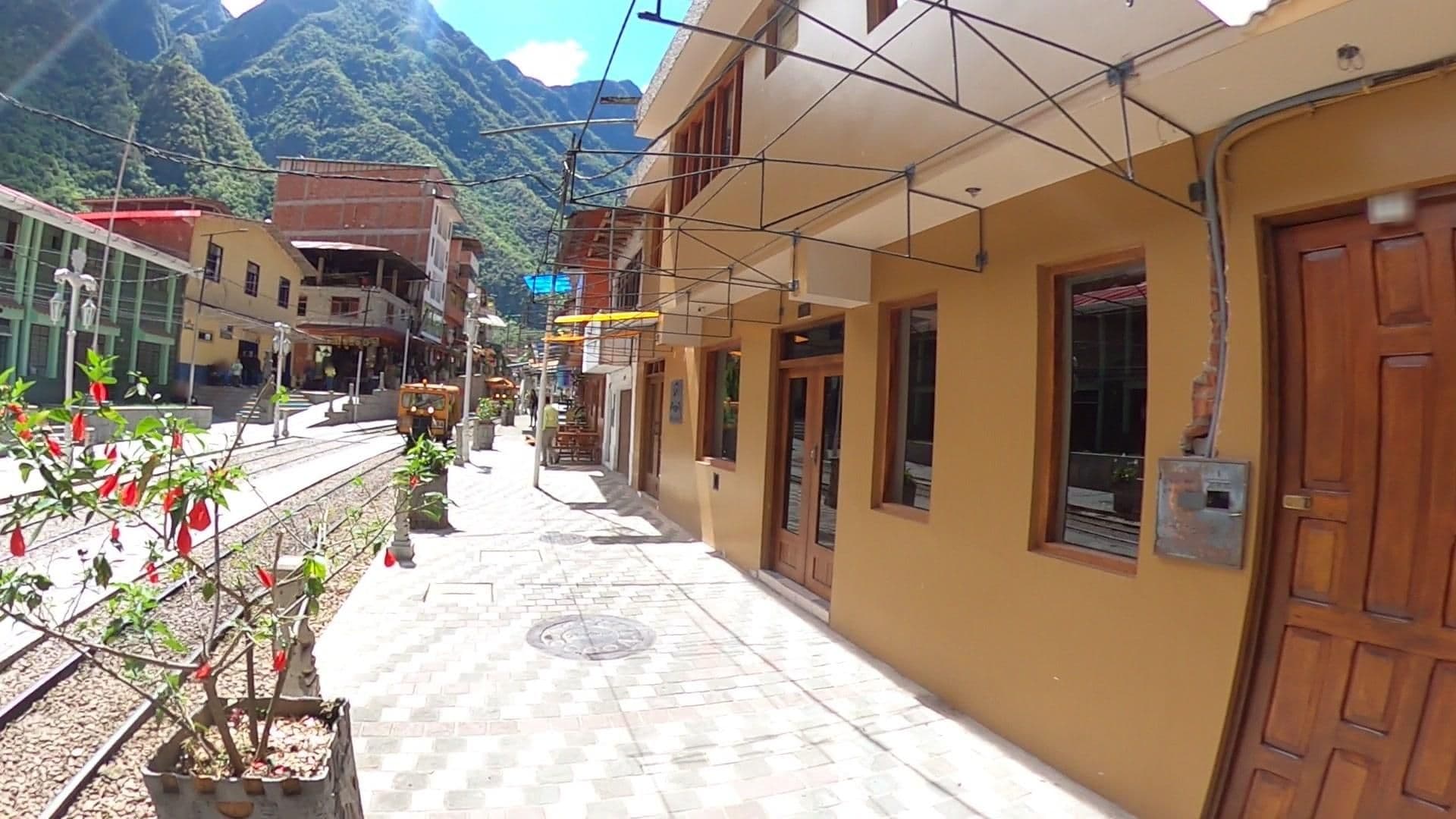 Street view near Presidente, Machupicchu