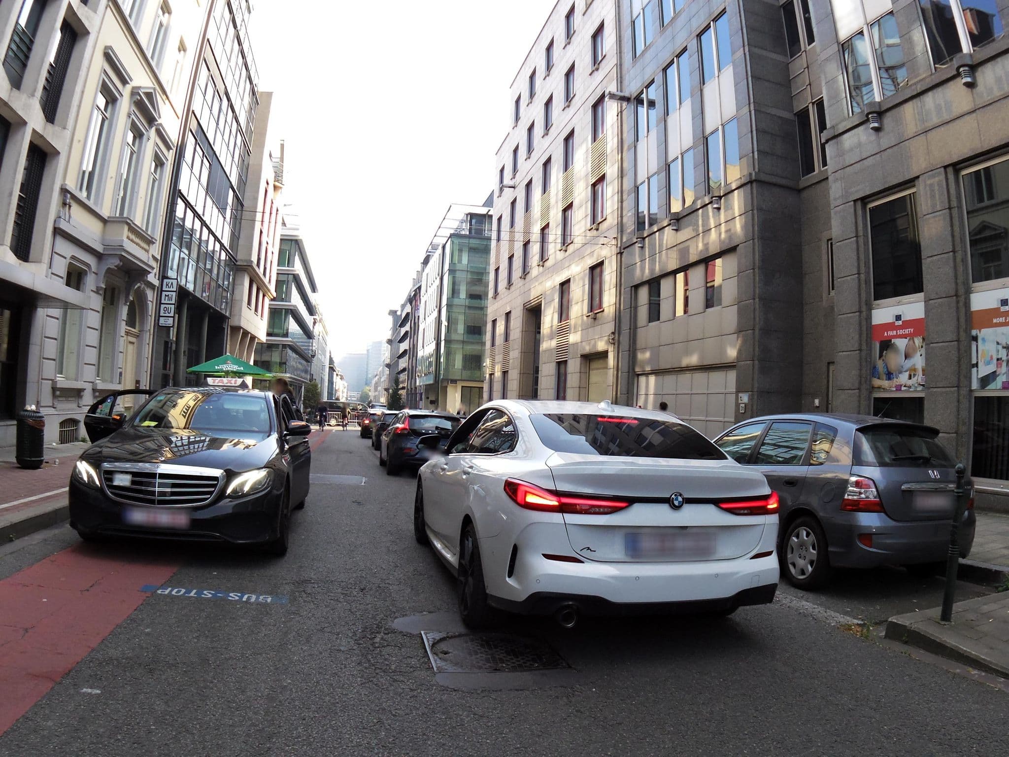 Street view near Courtyard by Marriott Brussels EU, Saint-Josse-ten-Noode — © thierry1030 (CC BY-SA · Mapillary)