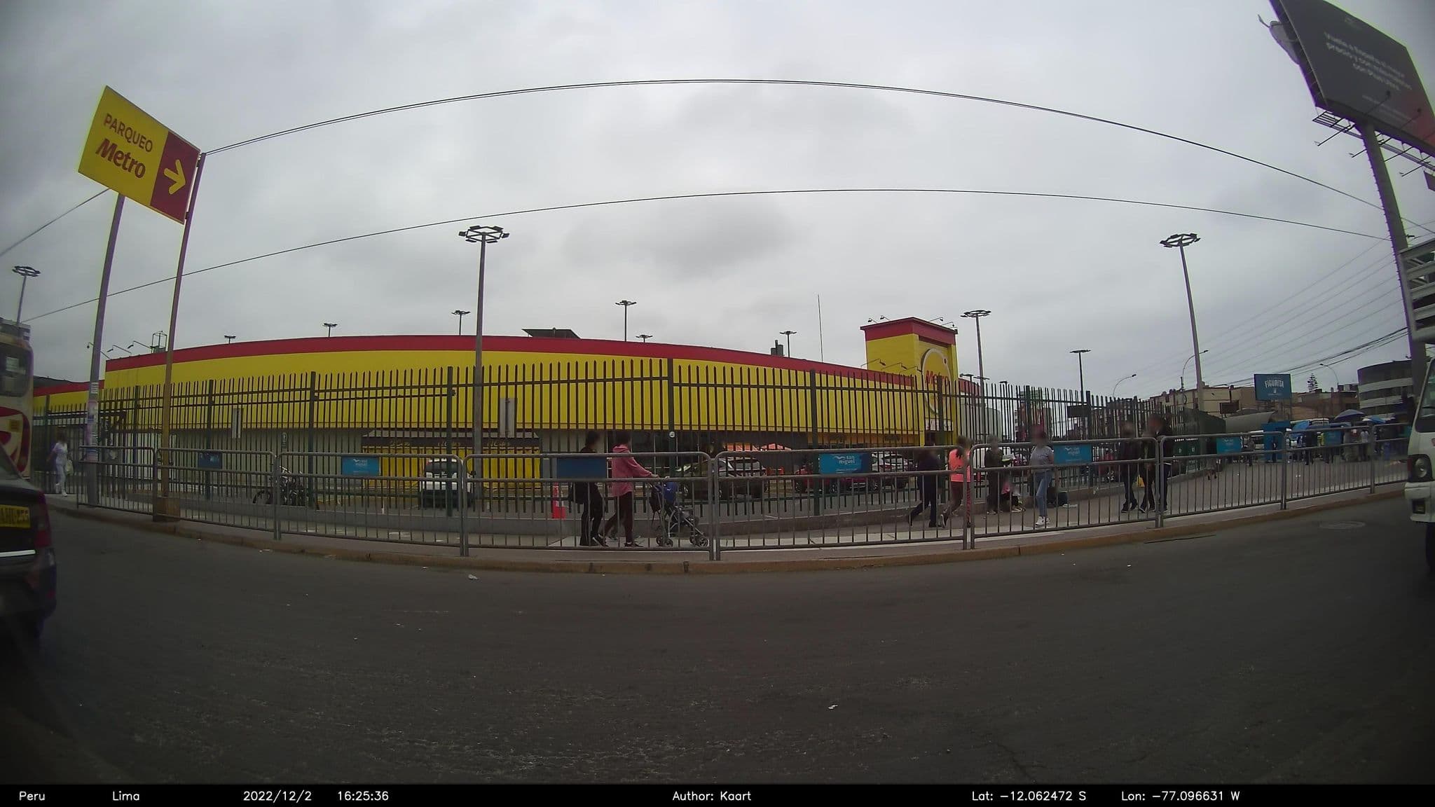 Street view near Norky's, Carmen De La Legua Reynoso — © kaart5 (CC BY-SA · Mapillary)