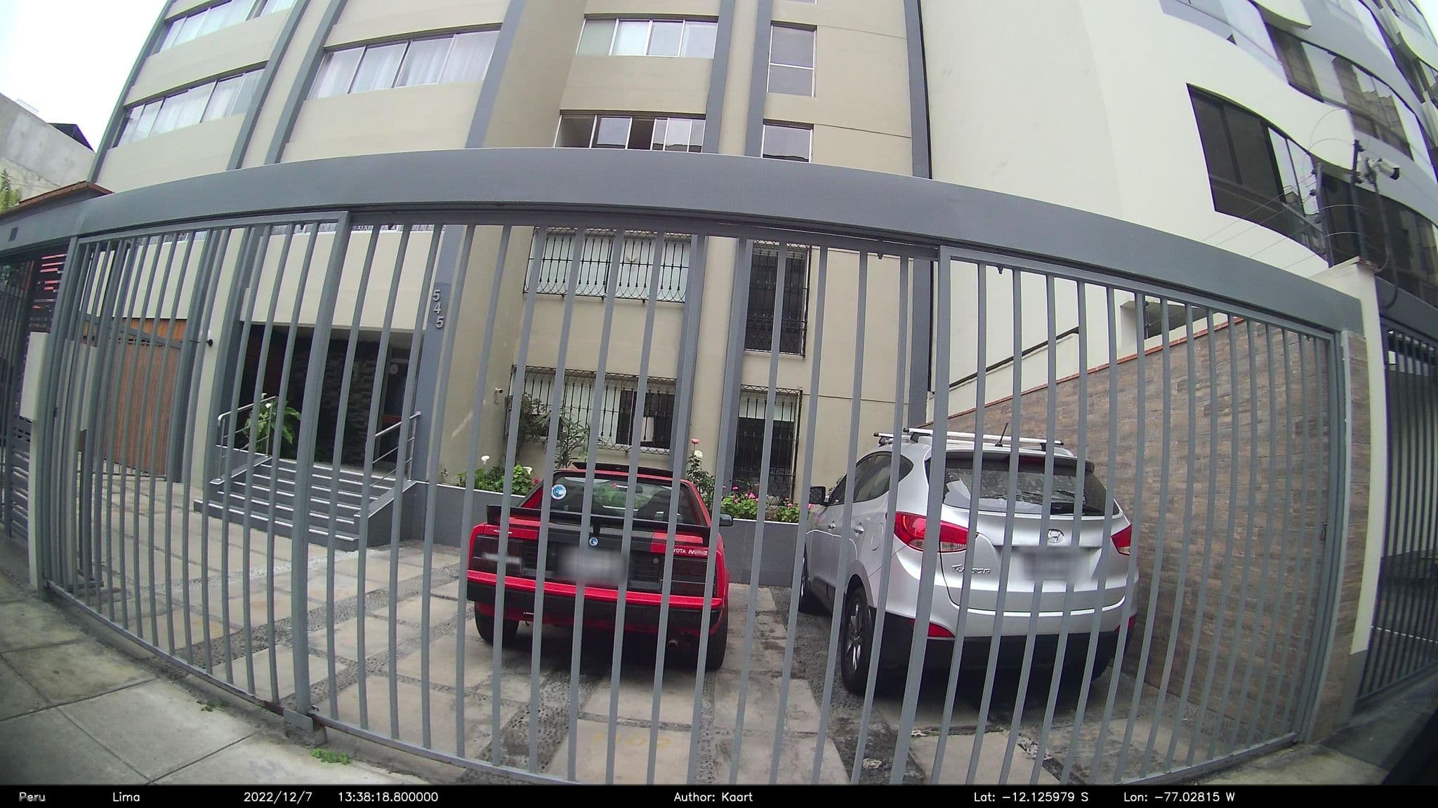 Street view near Tierra Viva, Miraflores