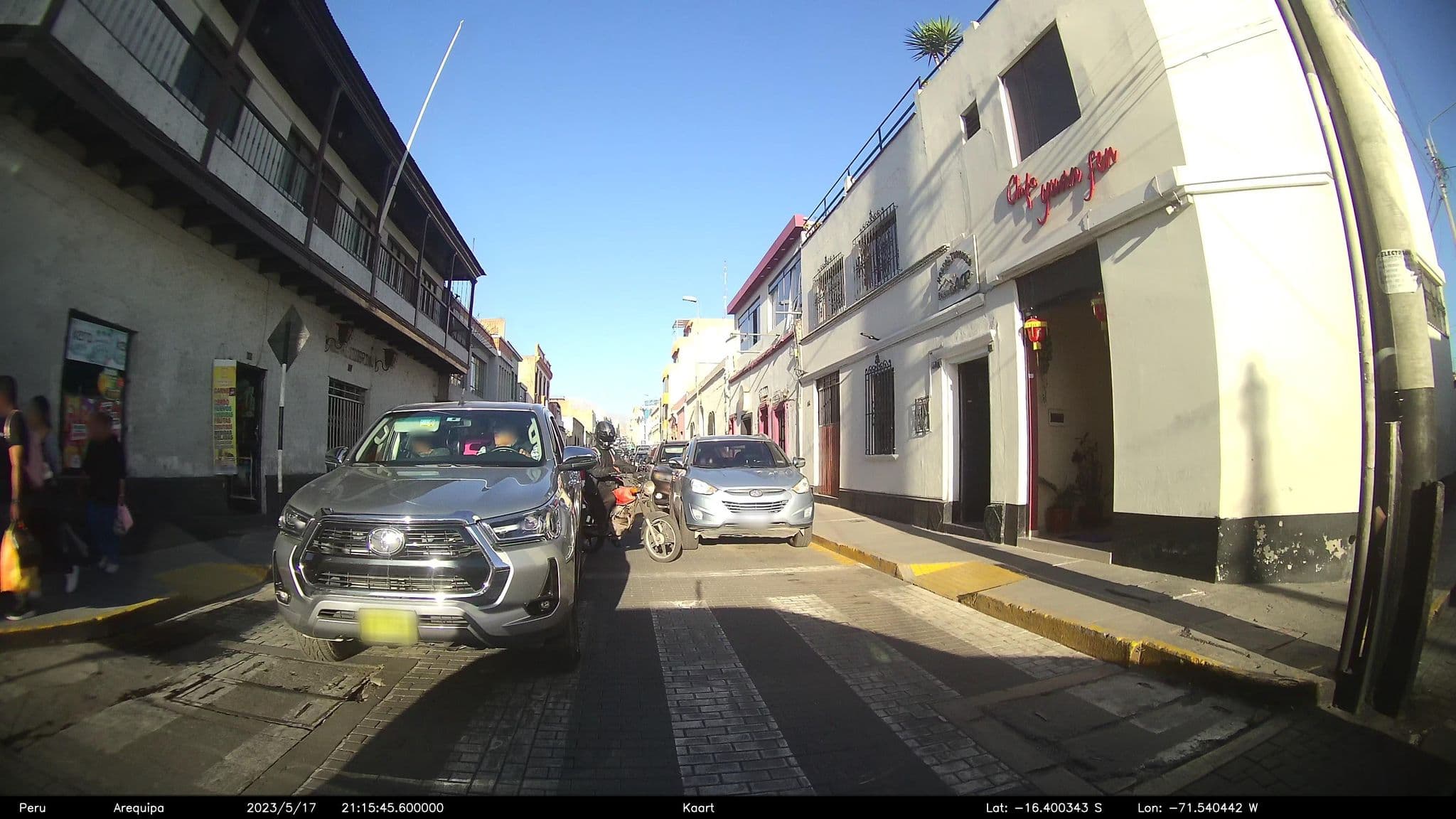 Street view near Friendly AQP, Arequipa