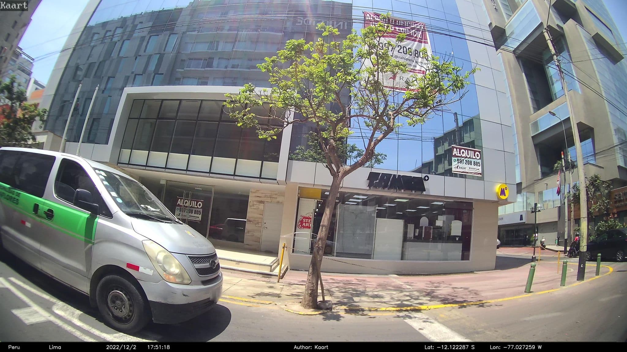 Street view near Hostal el Patio, Miraflores