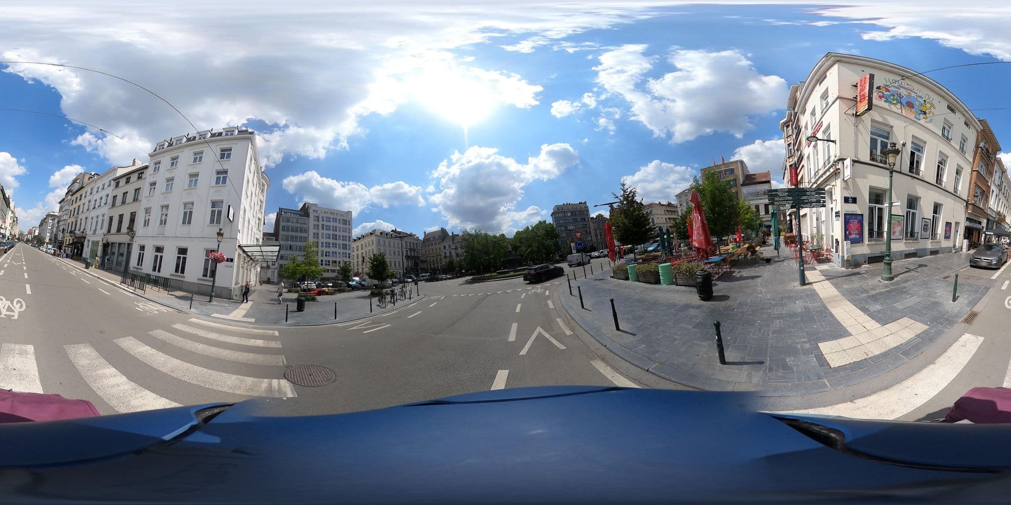 Street view near À la Grande Cloche, Brussels — © thierry1030 (CC BY-SA · Mapillary)