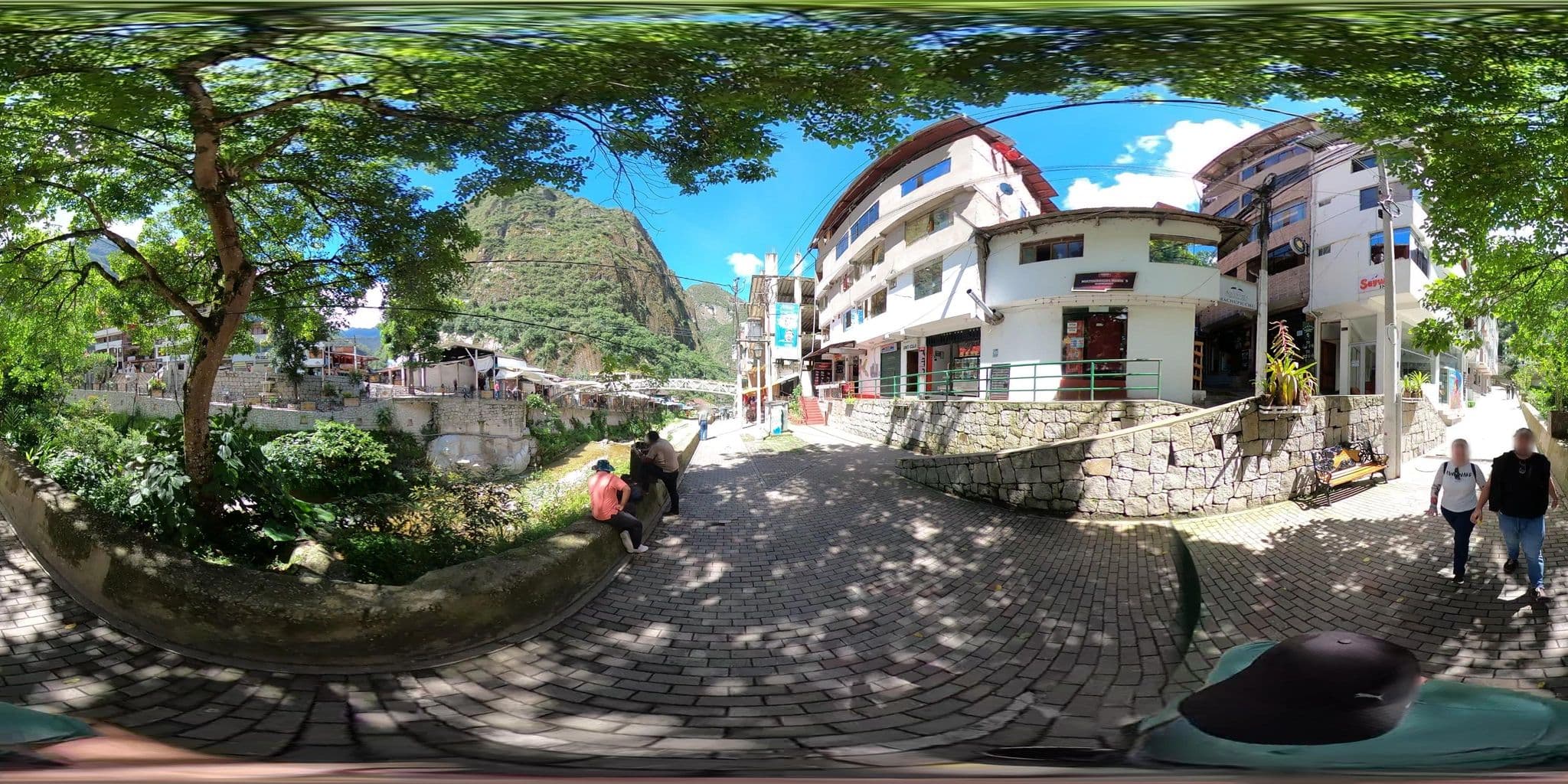 Street view near Jairito, Machupicchu