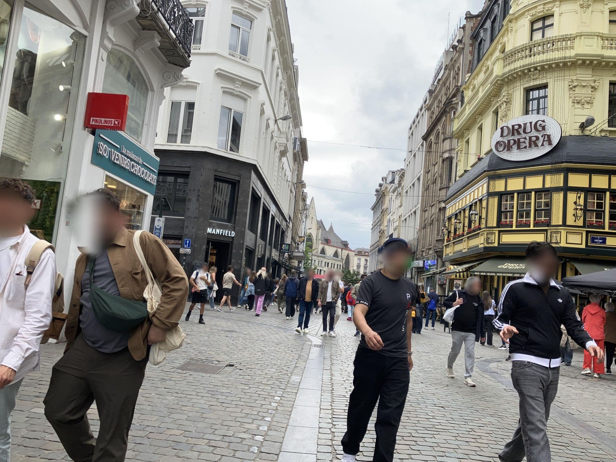 Street view near Safestay, Brussels — © southglos (CC BY-SA · Mapillary)