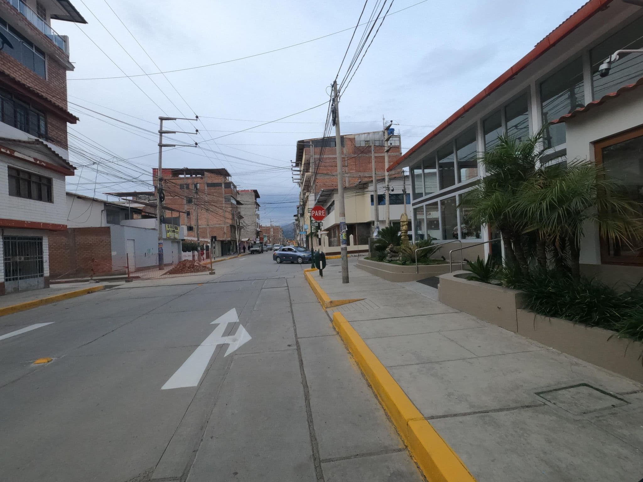 Street view near Hotel El Tumi, Huaraz
