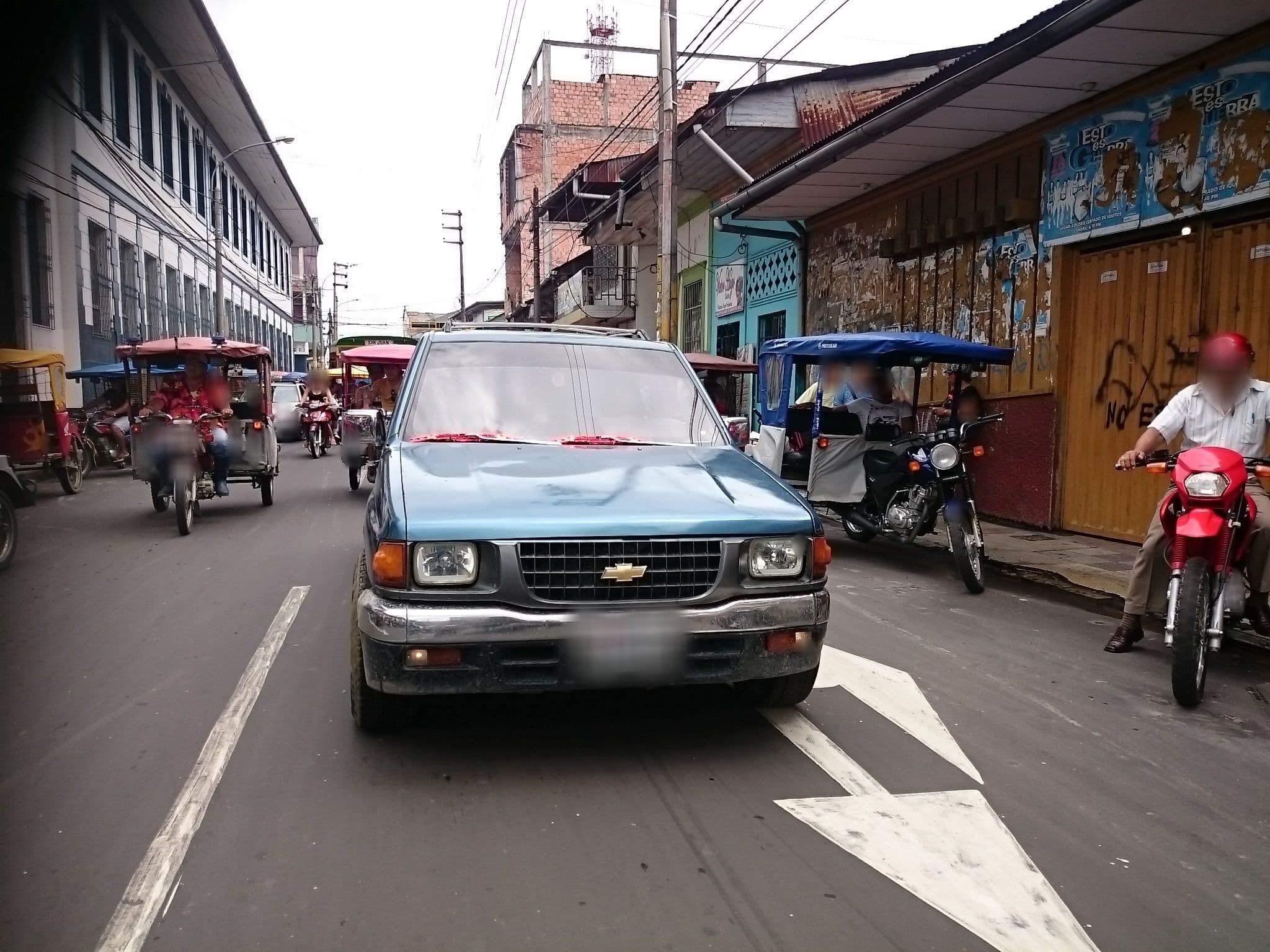 Street view near Hotel Acosta, Iquitos — © sguinetti (CC BY-SA · Mapillary)