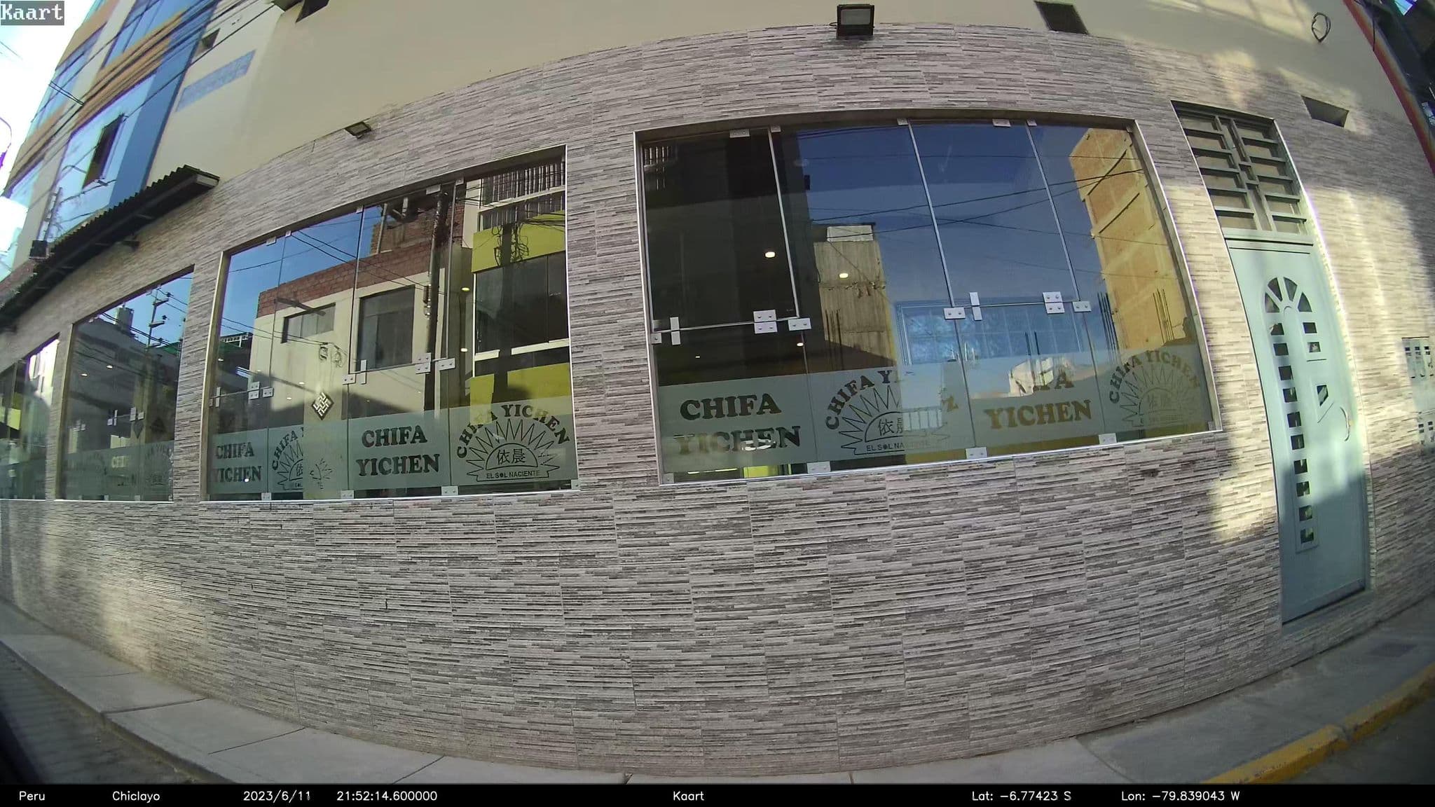 Street view near Hostal Colon, Chiclayo — © kaart_2 (CC BY-SA · Mapillary)