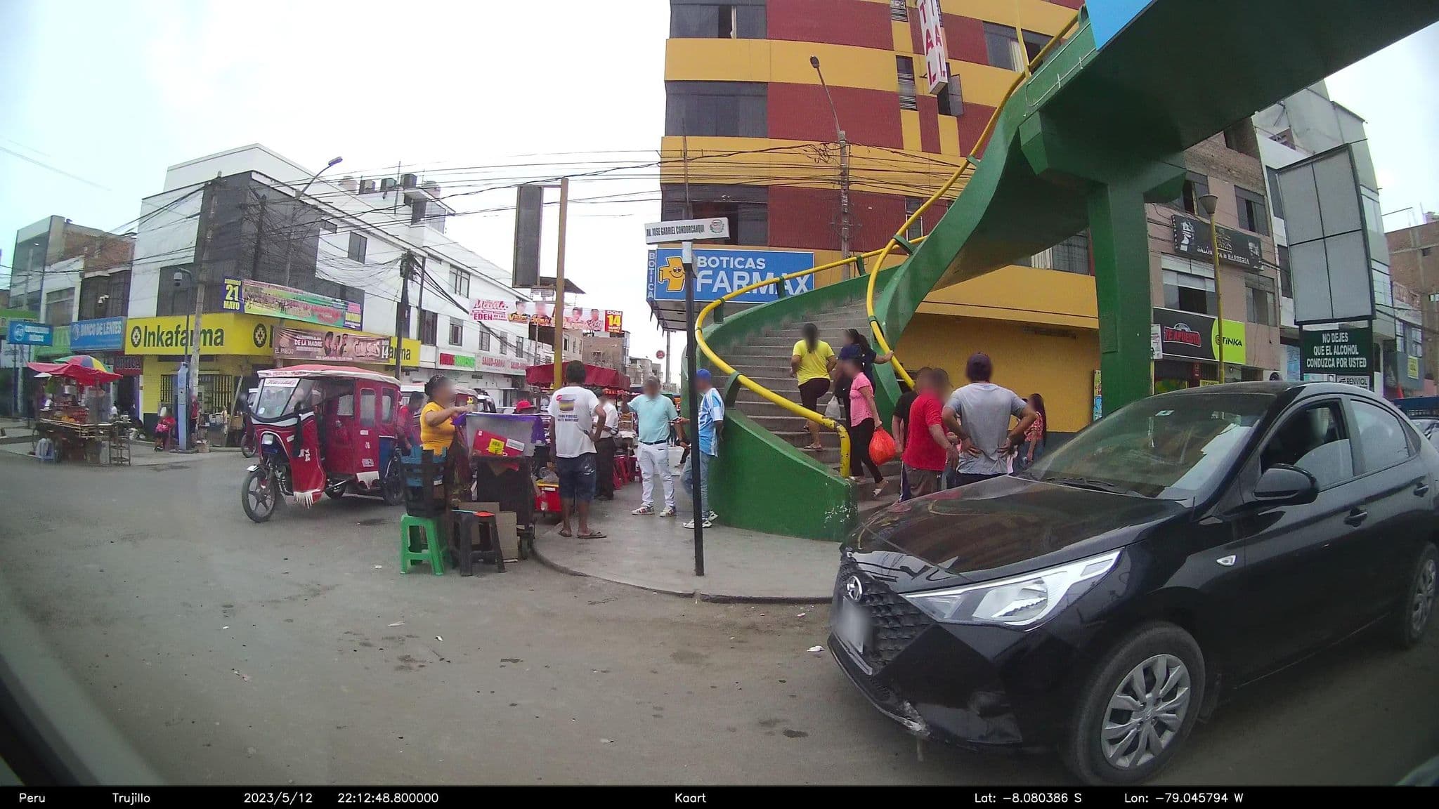 Street view near Hotel el Sol Dorado, Trujillo