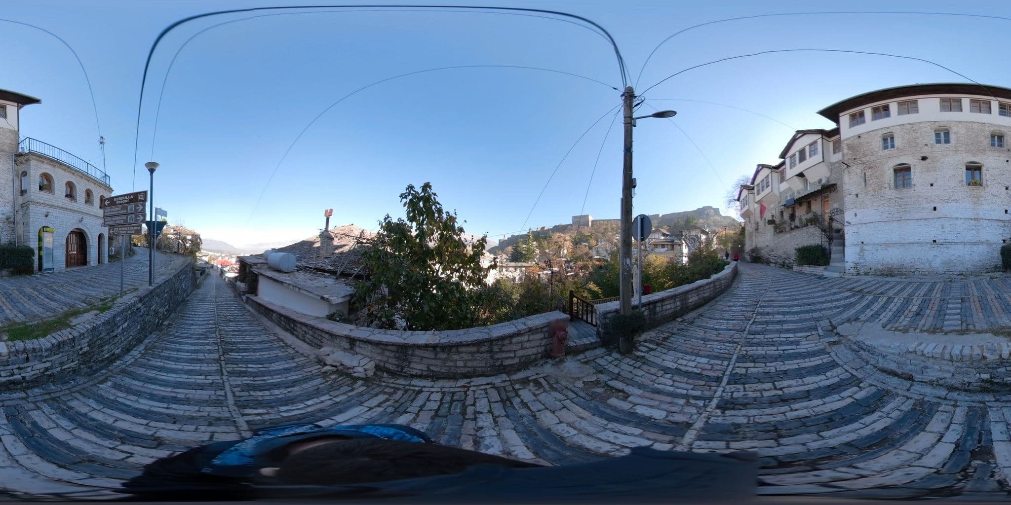 Street view near Kotoni B+B, Gjirokastër — © thodorisvakkas (CC BY-SA · Mapillary)