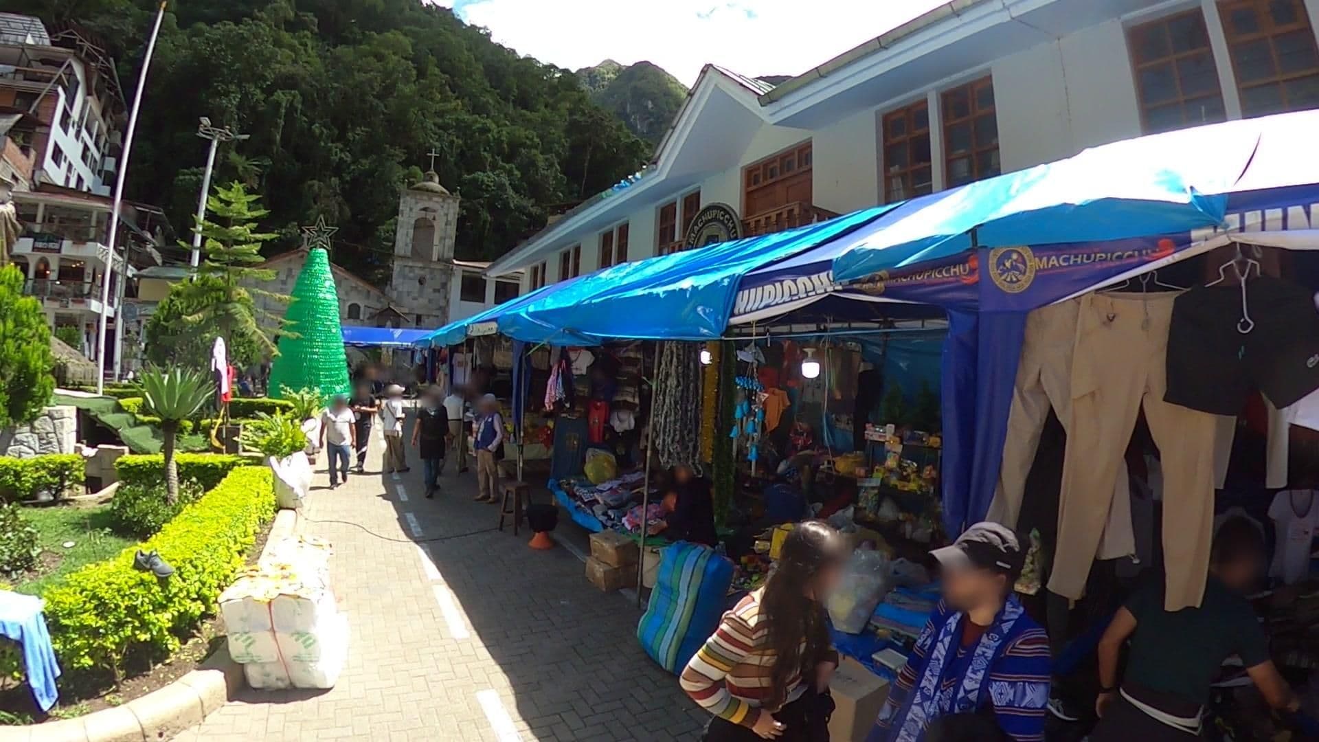 Street view near Ollantaytambo Hostel, Machupicchu
