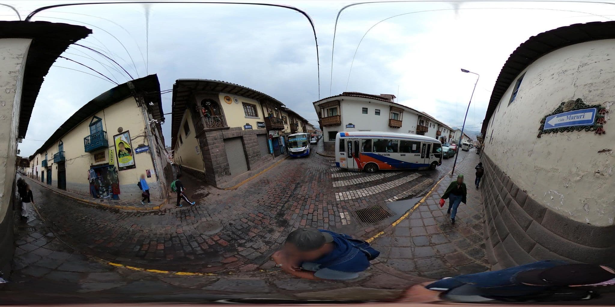 Street view near San Agustin Internacional, Wanchaq