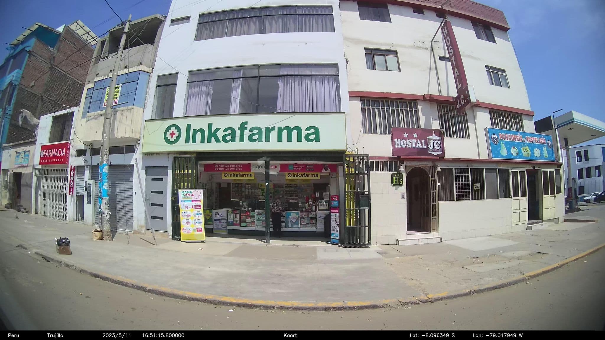 Street view near Hostal JC, Trujillo
