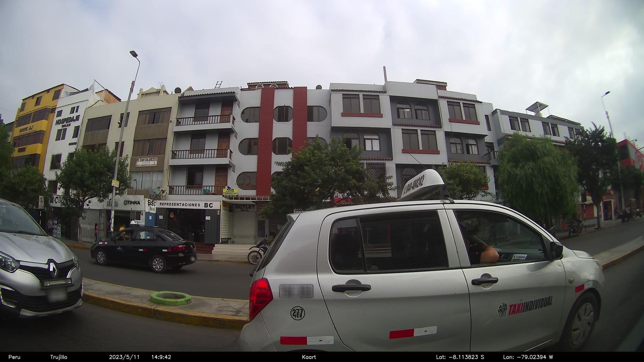 Street view near Hospedaje Estancia, Trujillo — © kaart_2 (CC BY-SA · Mapillary)