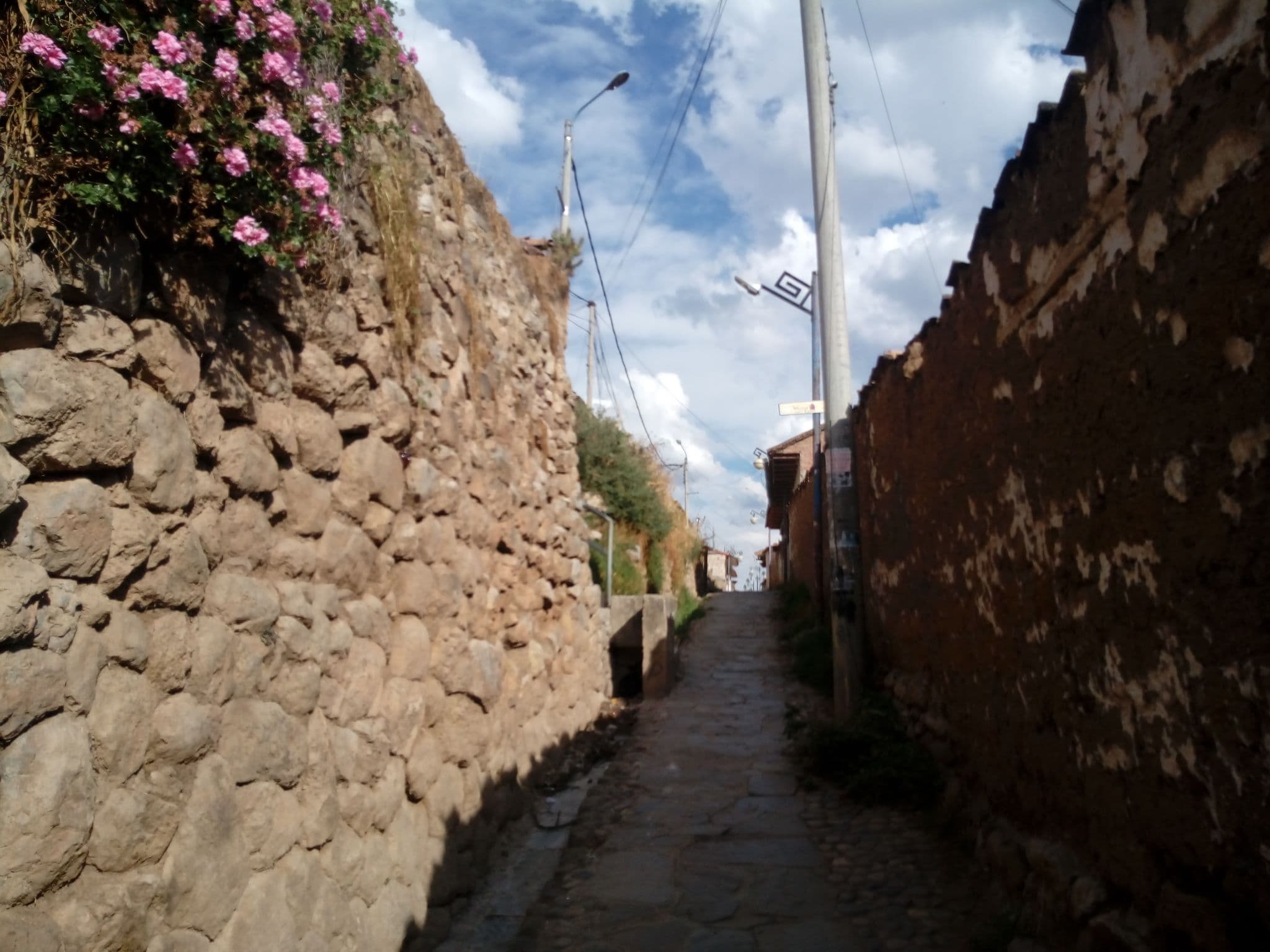 Street view near Welcome Cusco hostal, Wanchaq