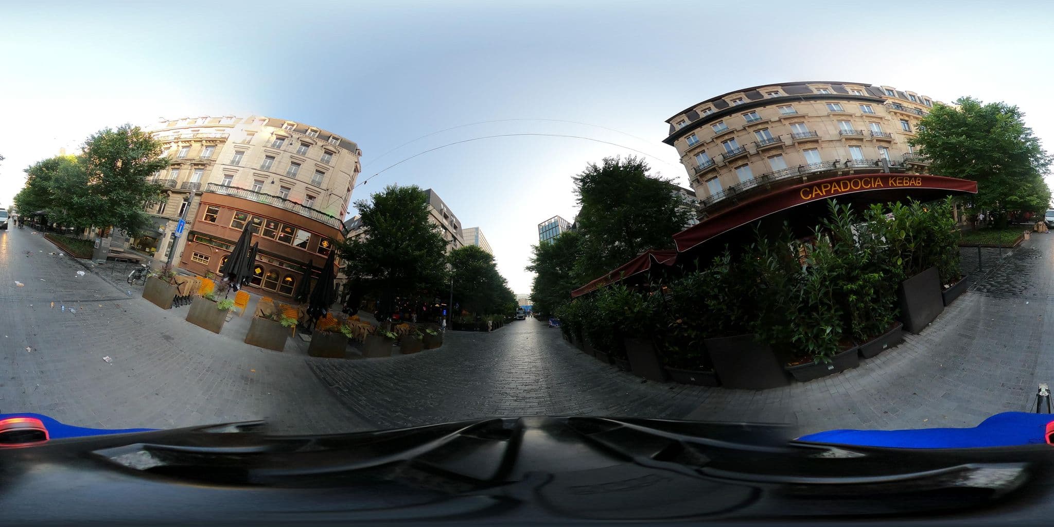 Street view near Apart, Brussels — © RaphaelPasLoin (CC BY-SA · Mapillary)