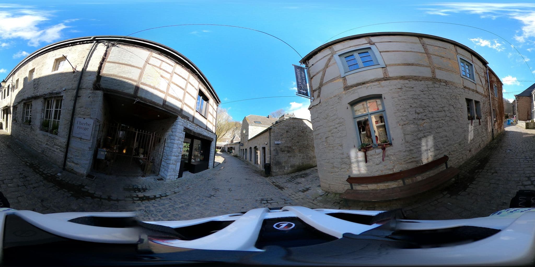 Street view near Château Cardinal, Durbuy — © Mizuna (CC BY-SA · Mapillary)