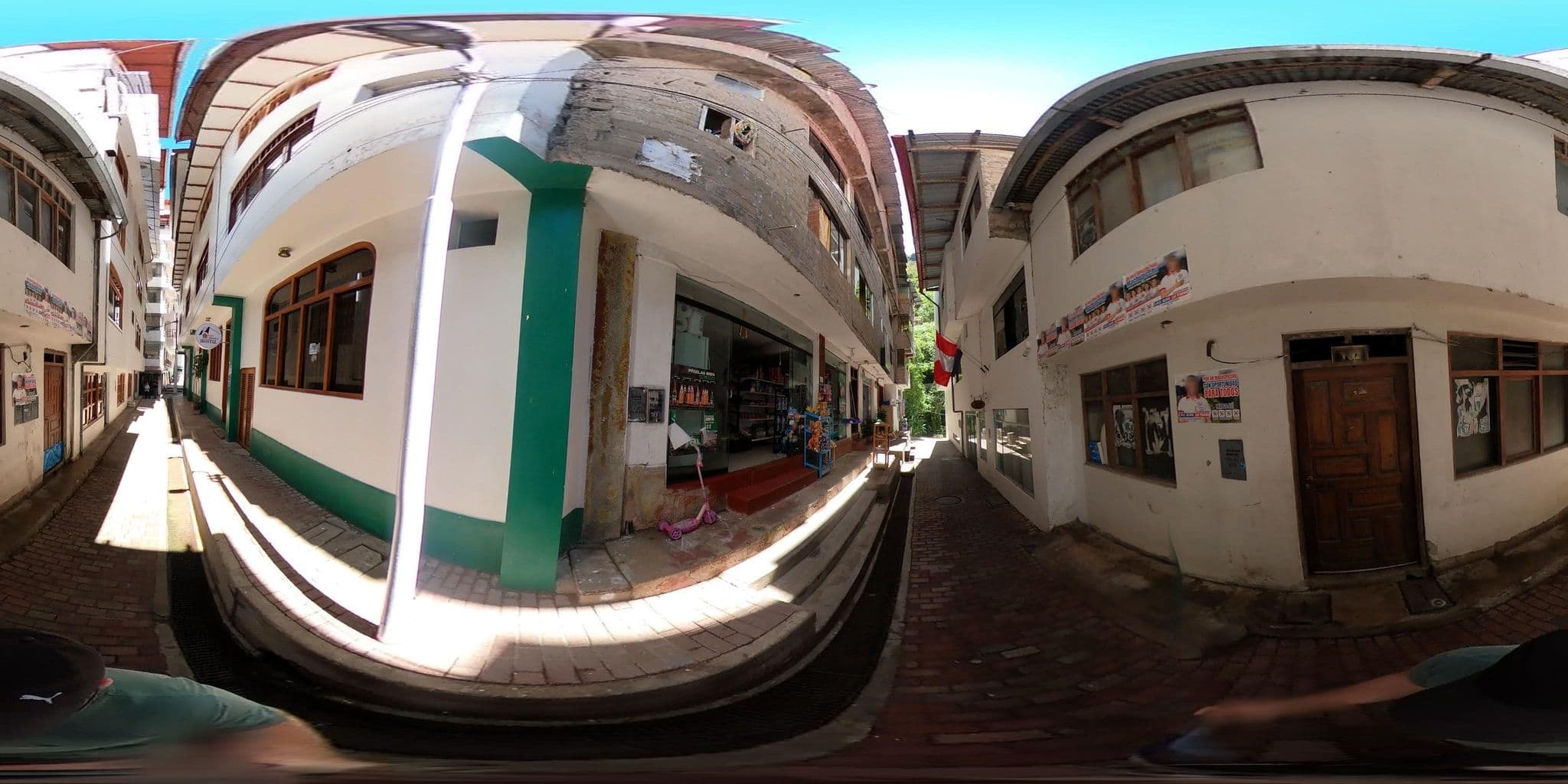 Street view near Qory Condor Palace, Machupicchu