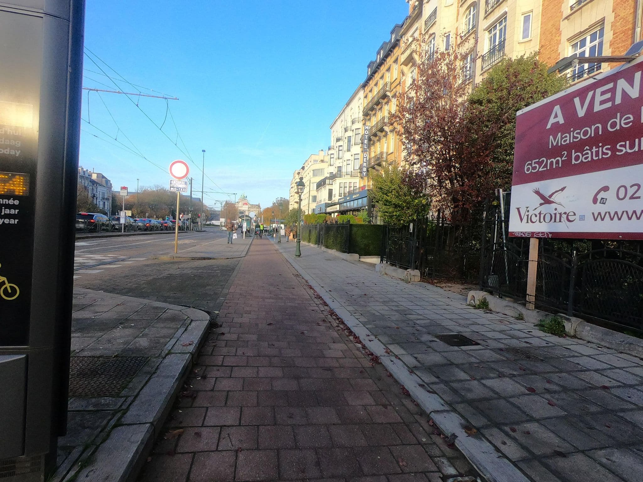 Street view near Hotel Derby, Etterbeek — © thierry1030 (CC BY-SA · Mapillary)