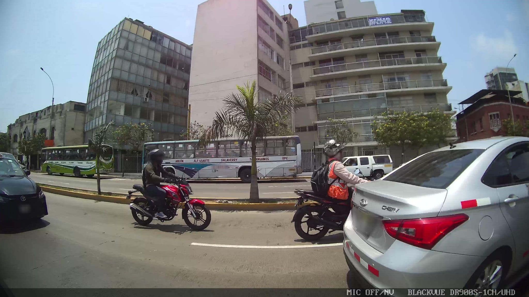 Street view near Hotel Urpi, Jesus Maria — © kaart_1 (CC BY-SA · Mapillary)