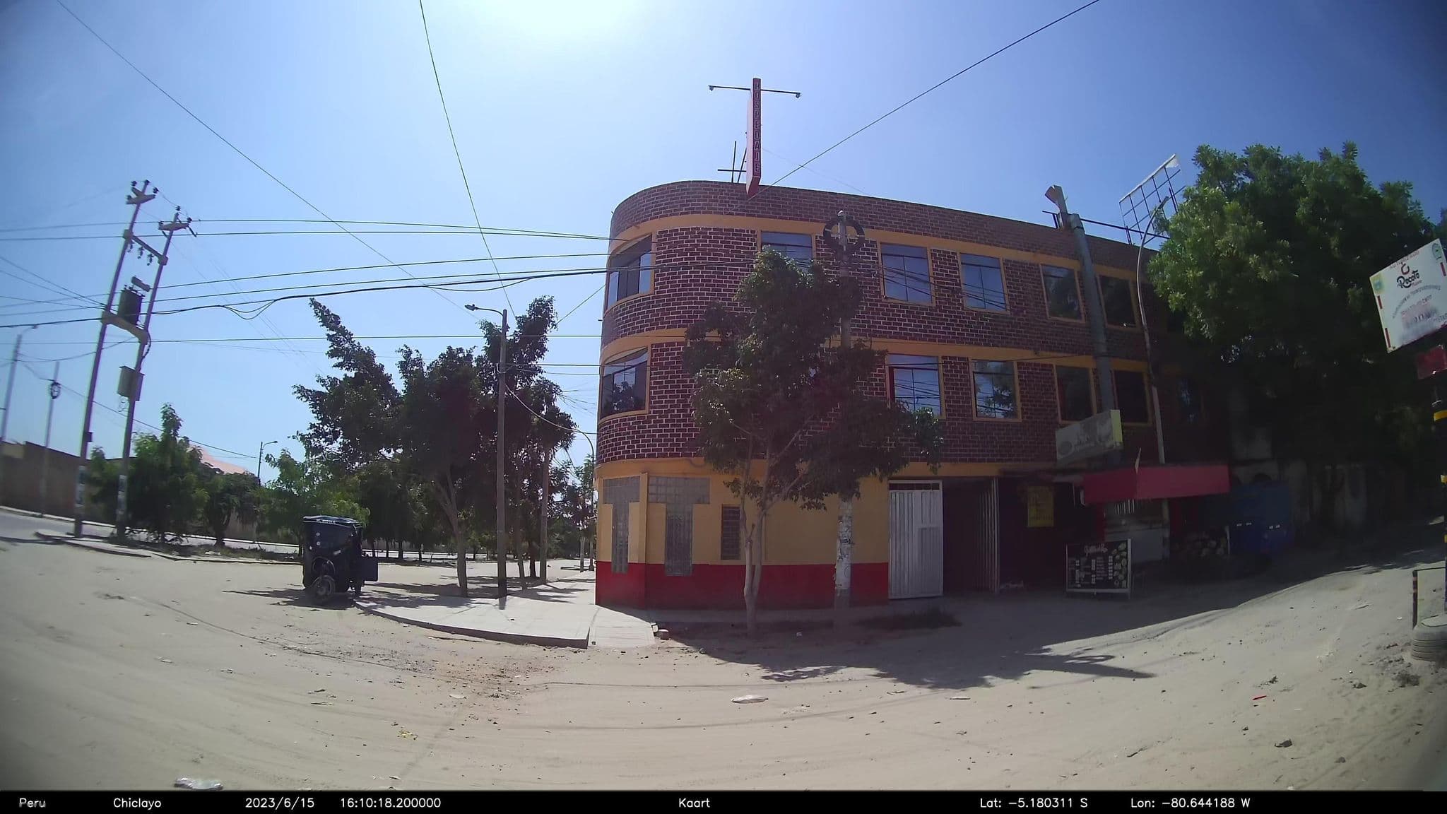 Street view near Hospedaje Roma, Piura — © kaart_2 (CC BY-SA · Mapillary)