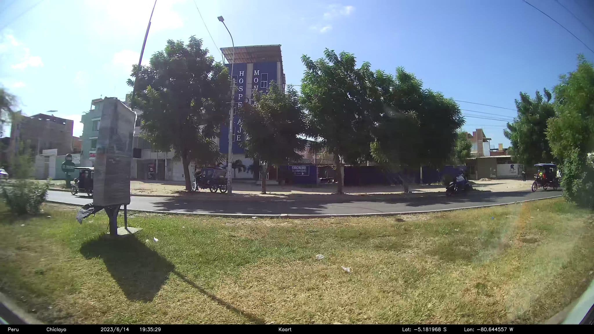 Street view near Hospedaje Aventura, Piura — © kaart_2 (CC BY-SA · Mapillary)