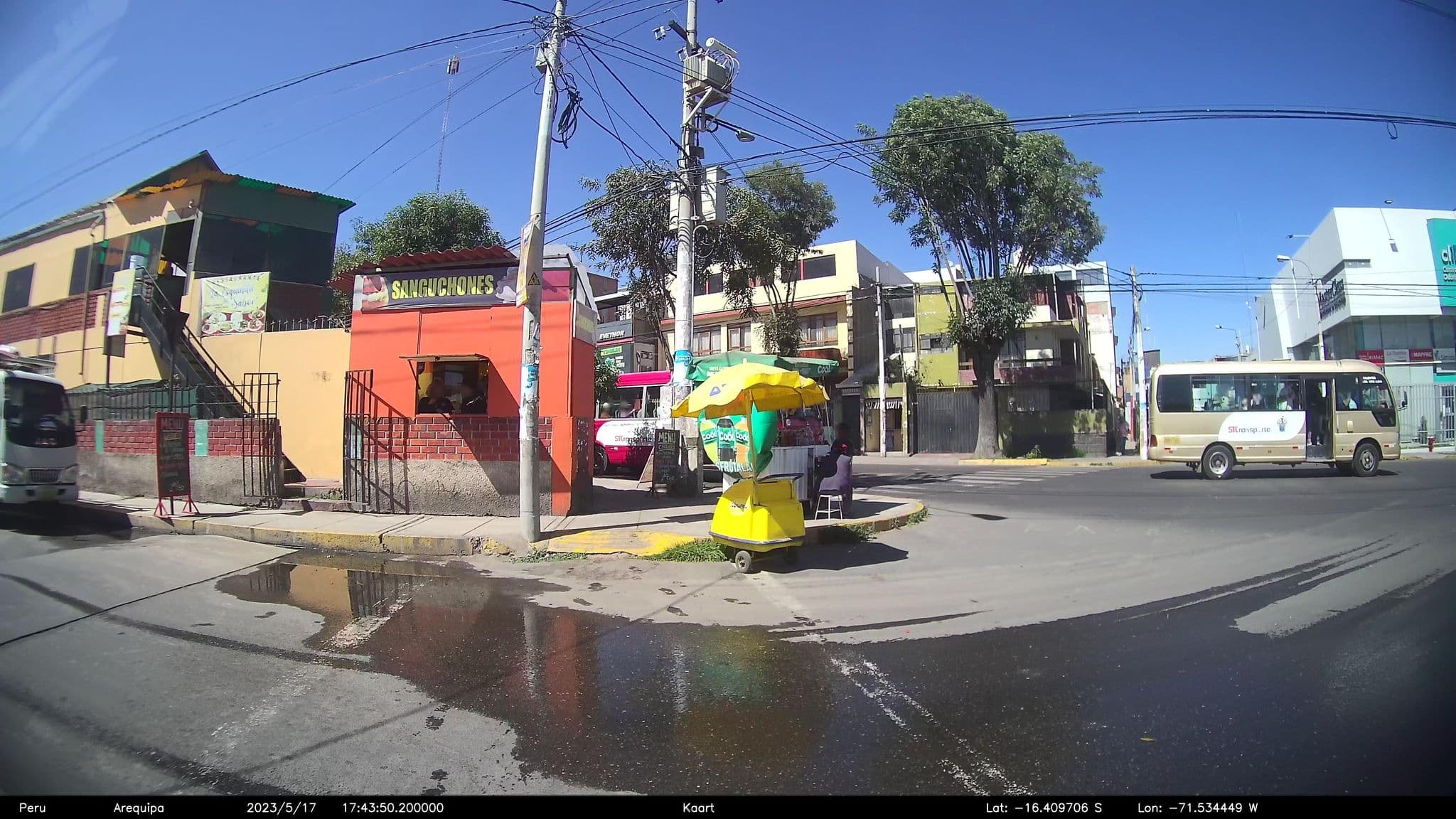 Street view near Hostal Bianco, Arequipa