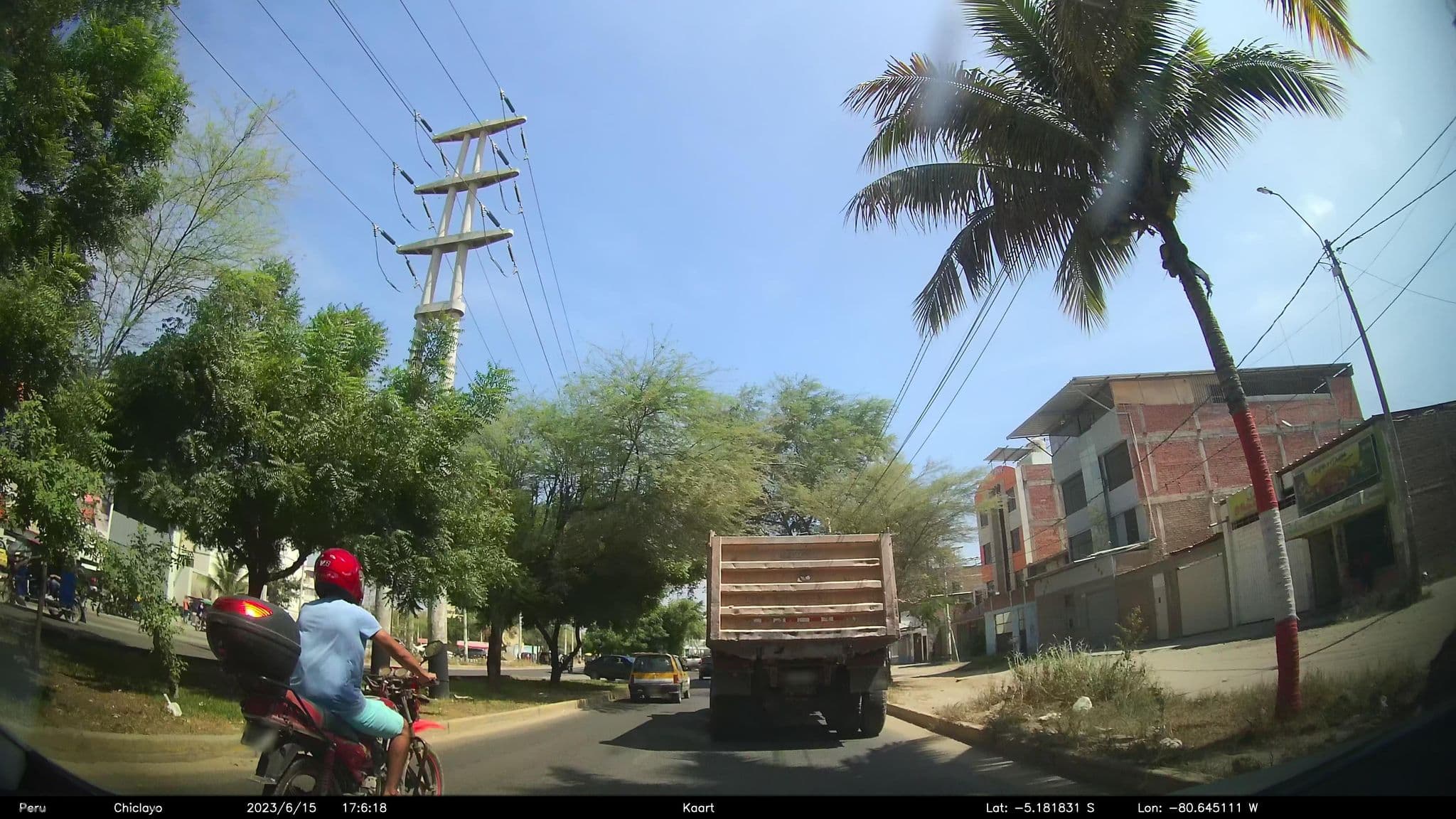 Street view near Hsoepdaje Kings, Piura — © kaart_2 (CC BY-SA · Mapillary)