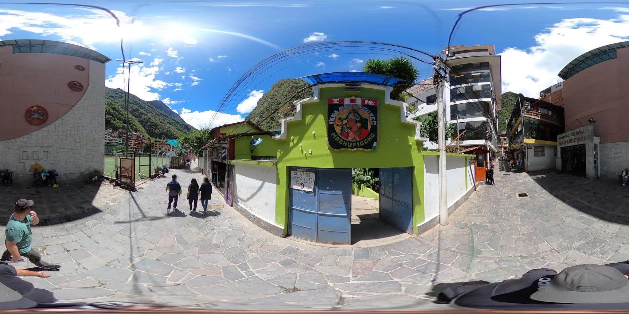 Street view near Jaya, Machupicchu