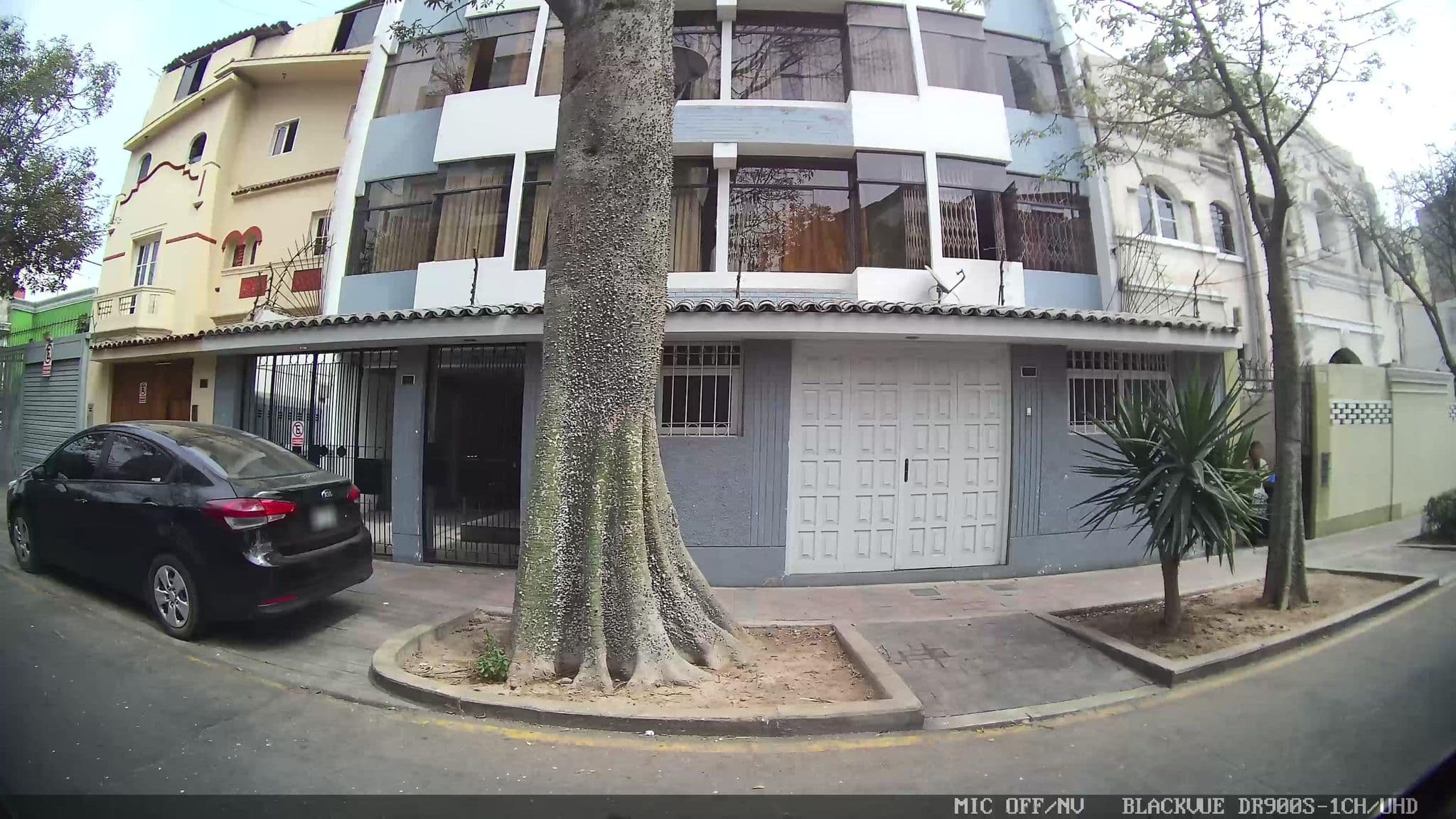 Street view near Hostal Martinika, Miraflores