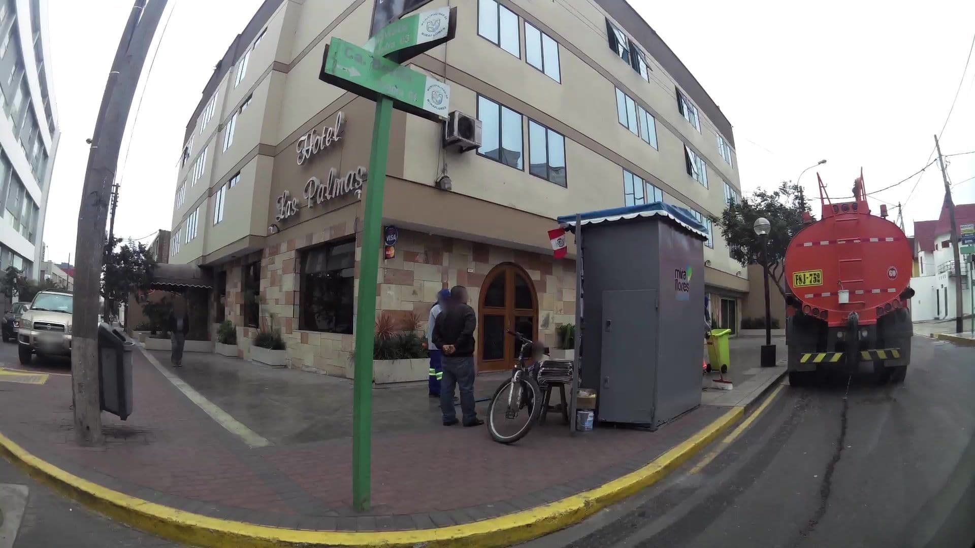 Street view near Hotel Las Palmas, Miraflores — © kaartcam (CC BY-SA · Mapillary)