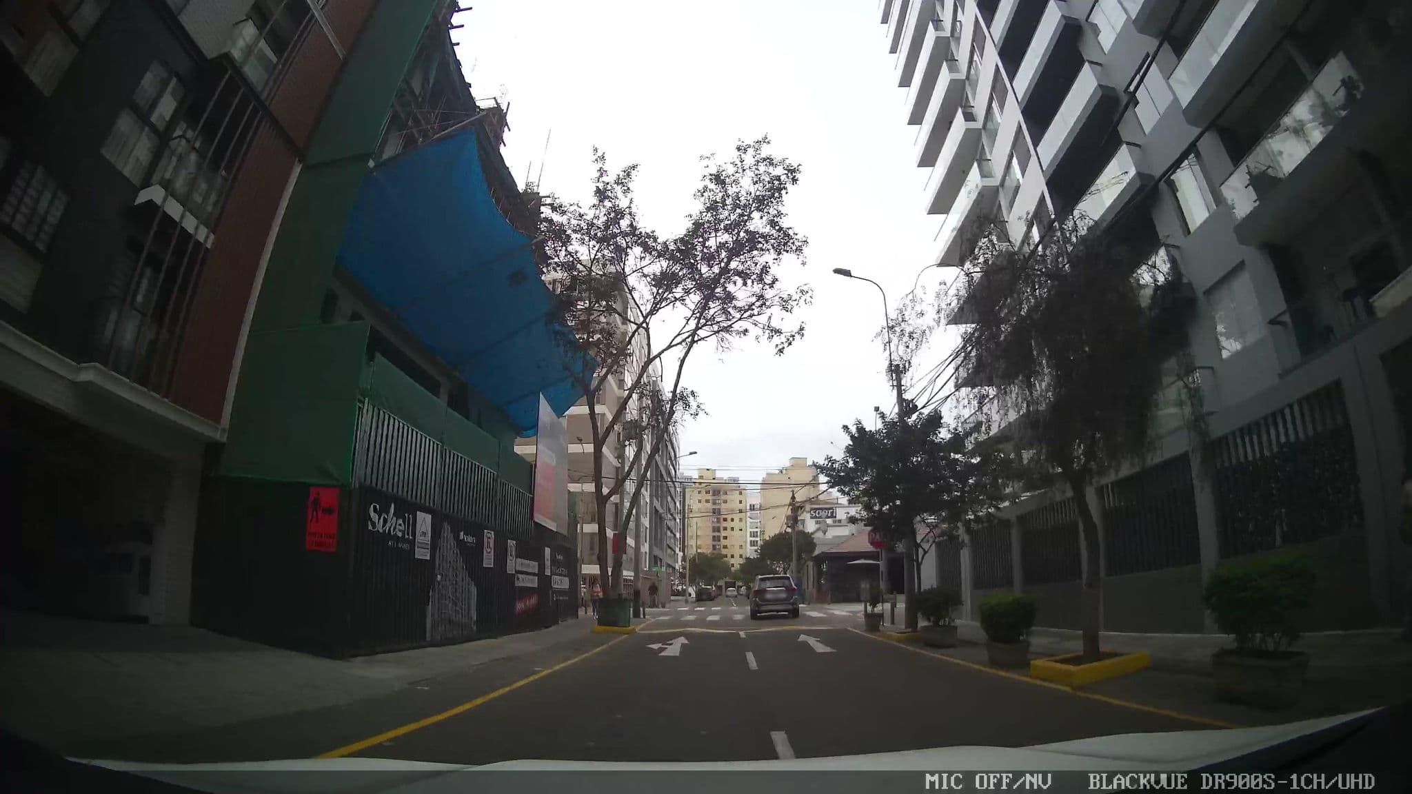 Street view near Hostal Buenavista, Miraflores