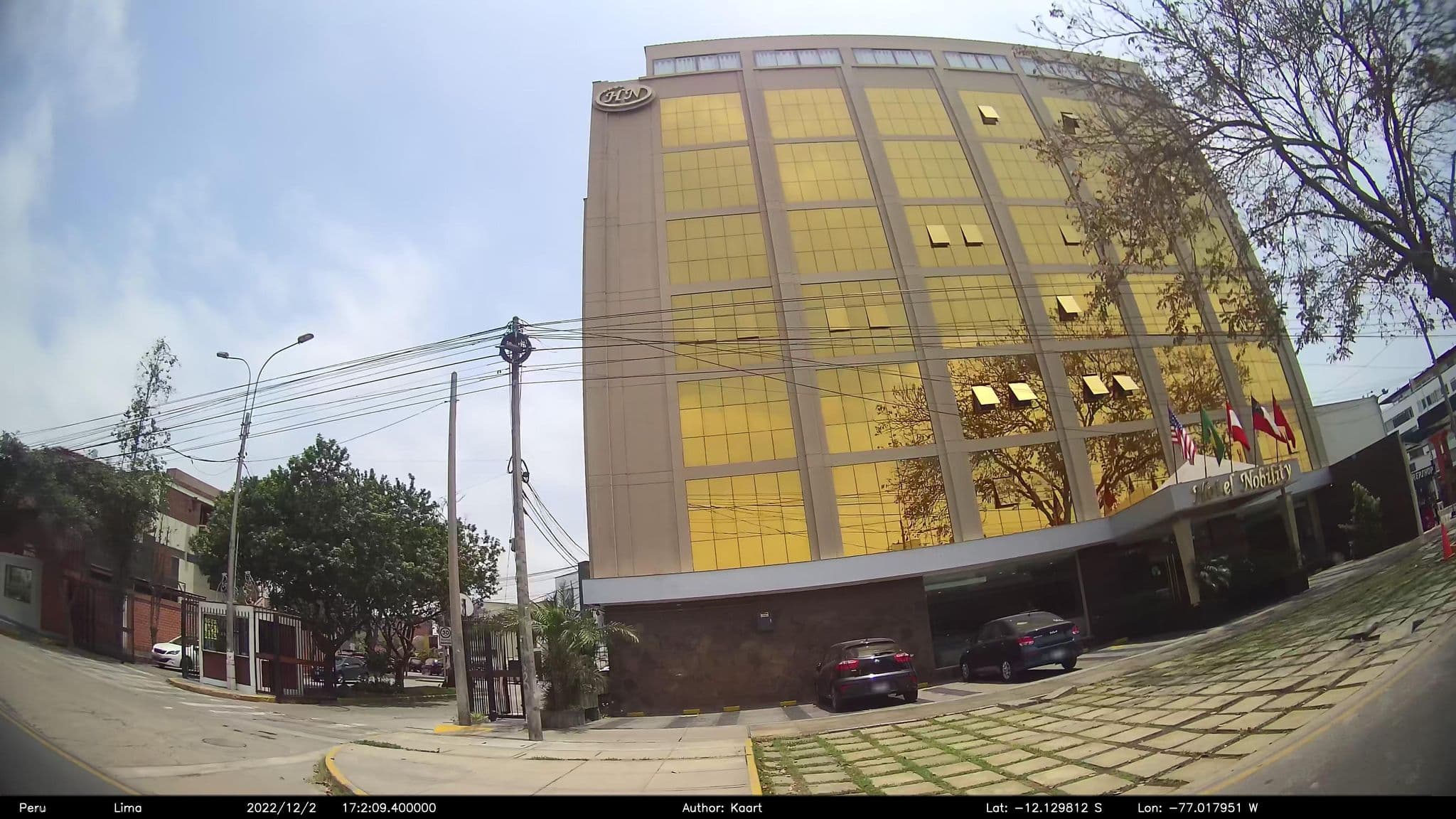 Street view near Hotel Nobility, Santiago de Surco — © kaart_2 (CC BY-SA · Mapillary)