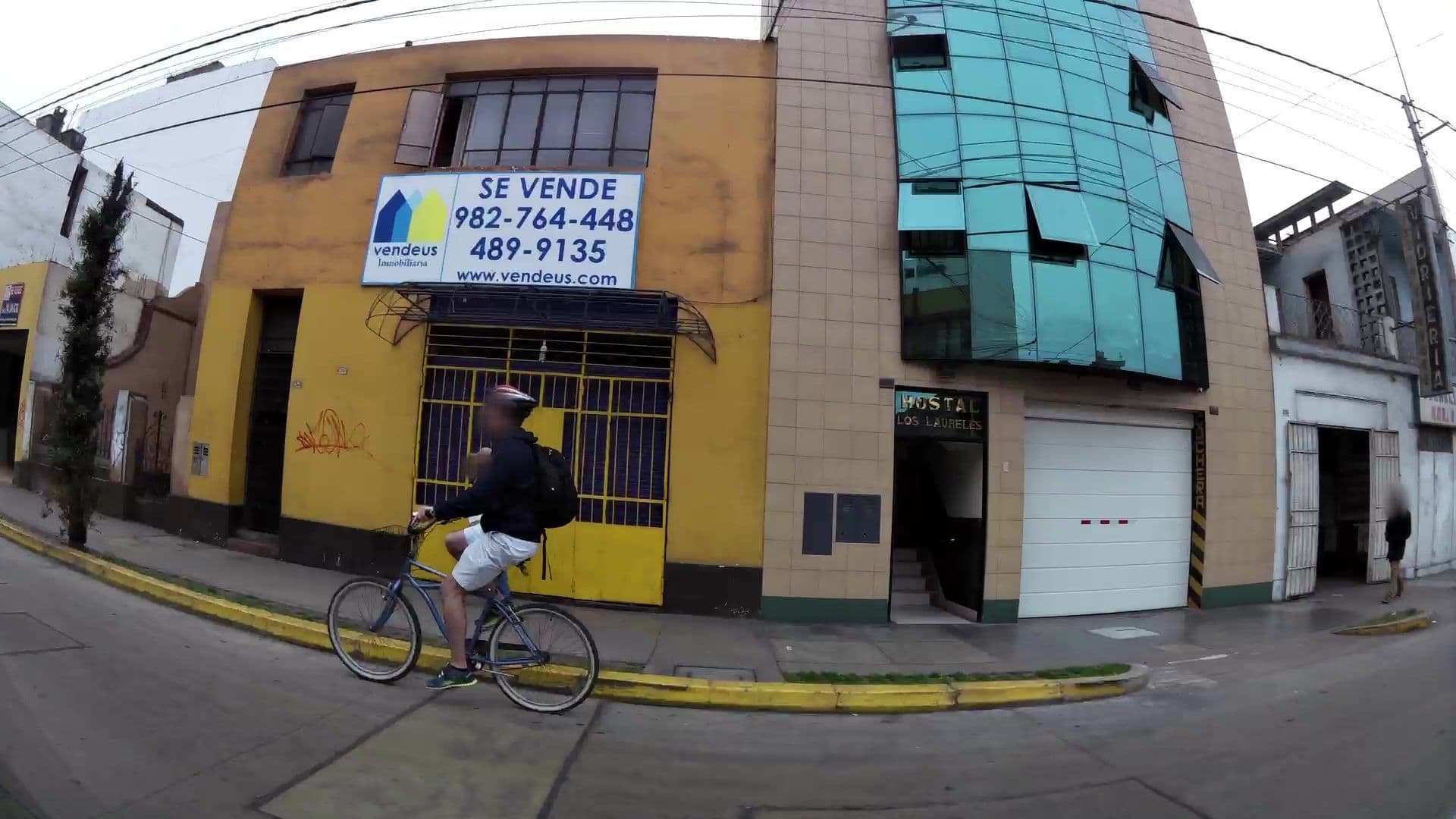 Street view near Hostal Los Laureles, San Isidro — © kaartcam (CC BY-SA · Mapillary)