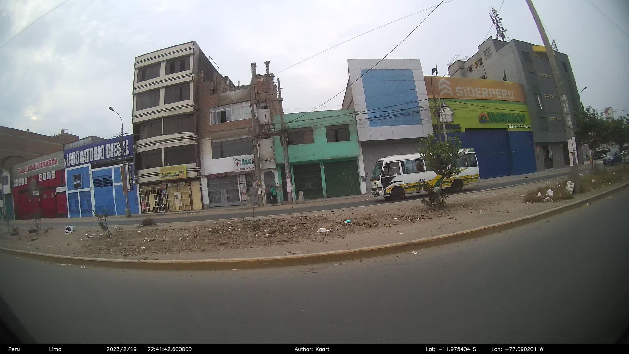 Street view near Hotel Paradise, Independencia — © kaart_2 (CC BY-SA · Mapillary)