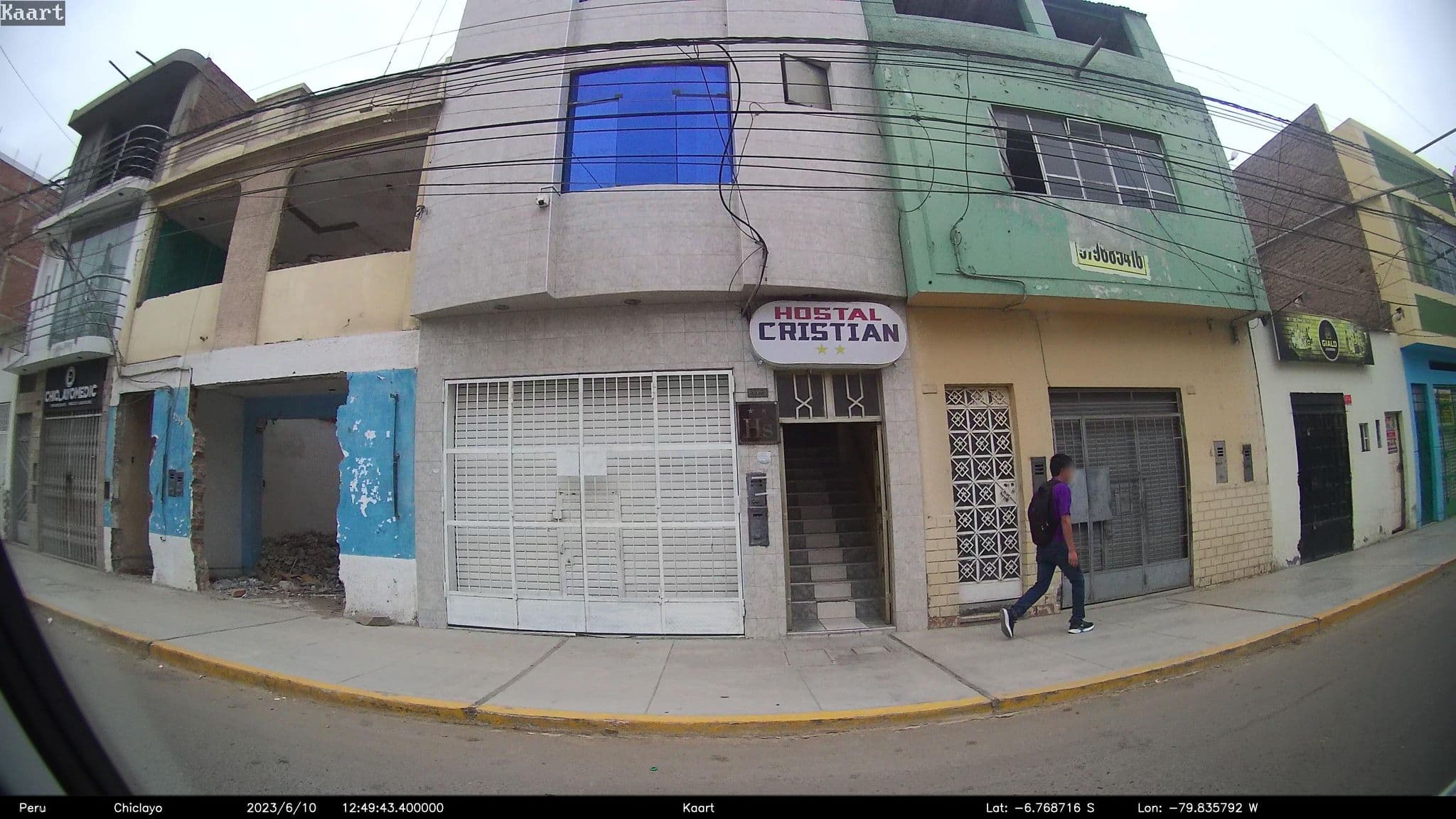 Street view near Hostal Cristian, Chiclayo — © kaart_2 (CC BY-SA · Mapillary)