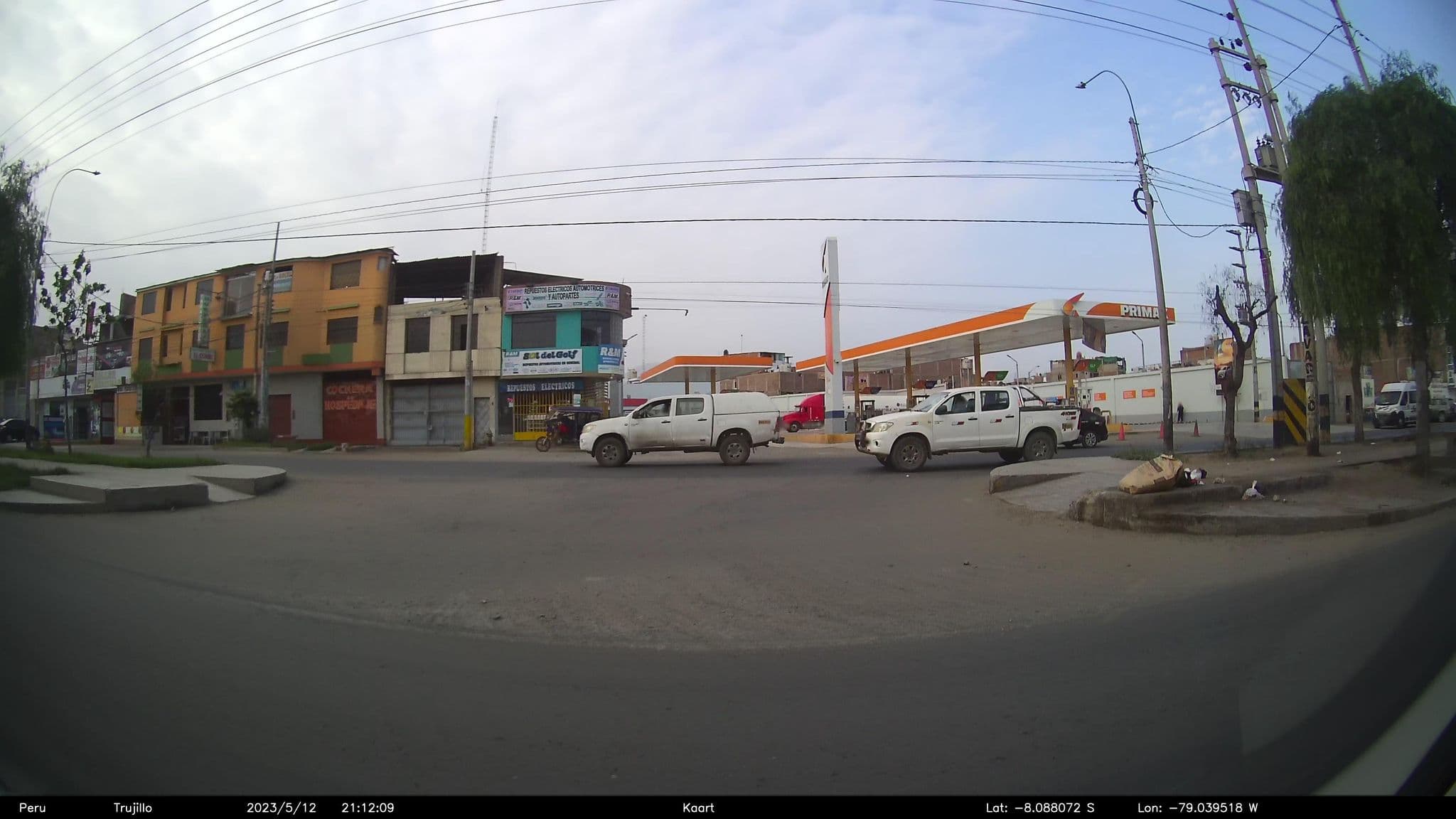 Street view near El Cumbe, Trujillo — © kaart_2 (CC BY-SA · Mapillary)