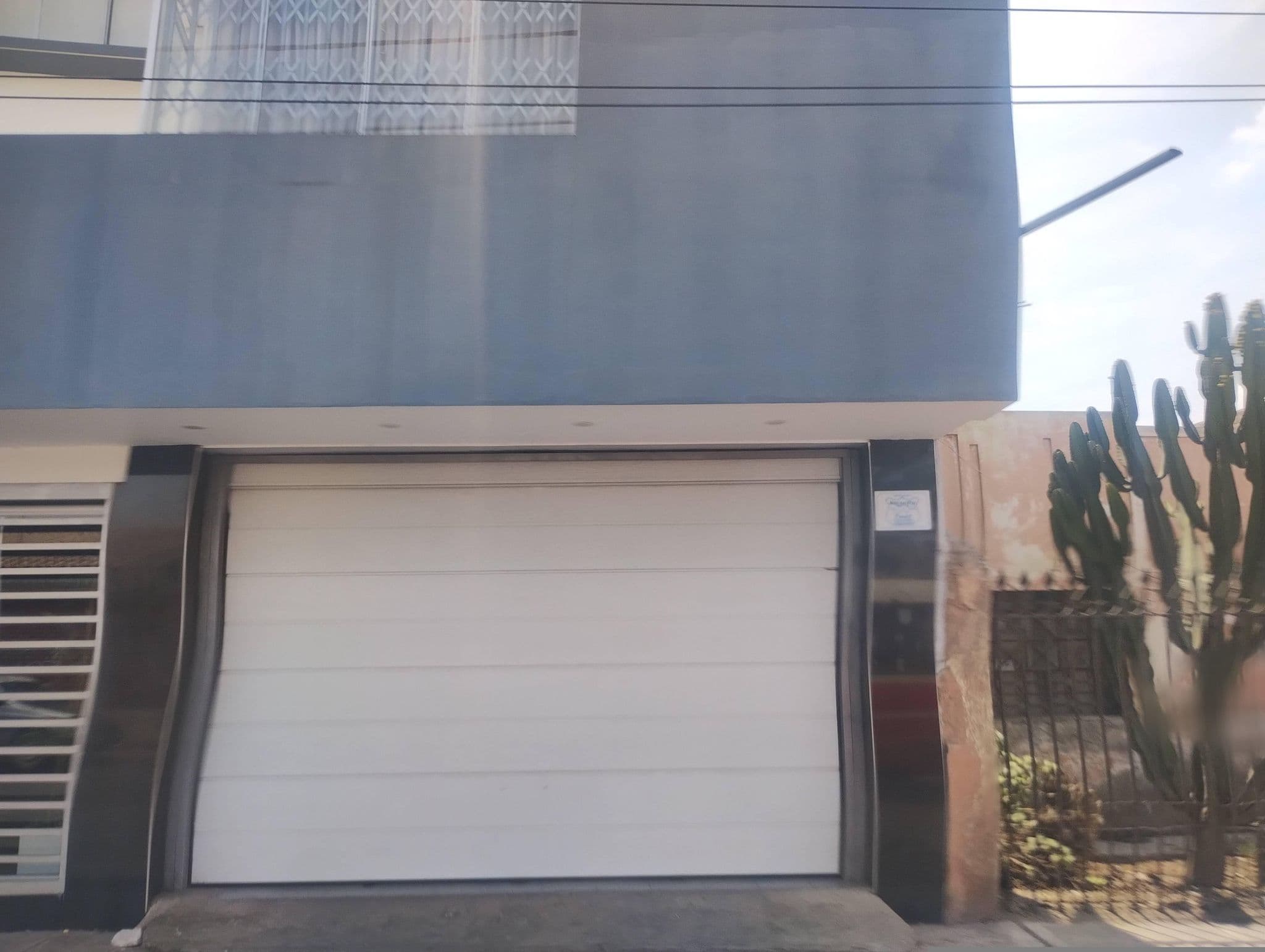 Street view near Hostal Yunta Wasi, Tacna