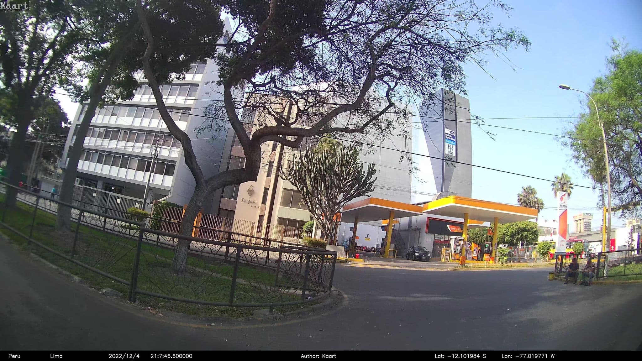 Street view near Hotel Limatambo, Miraflores