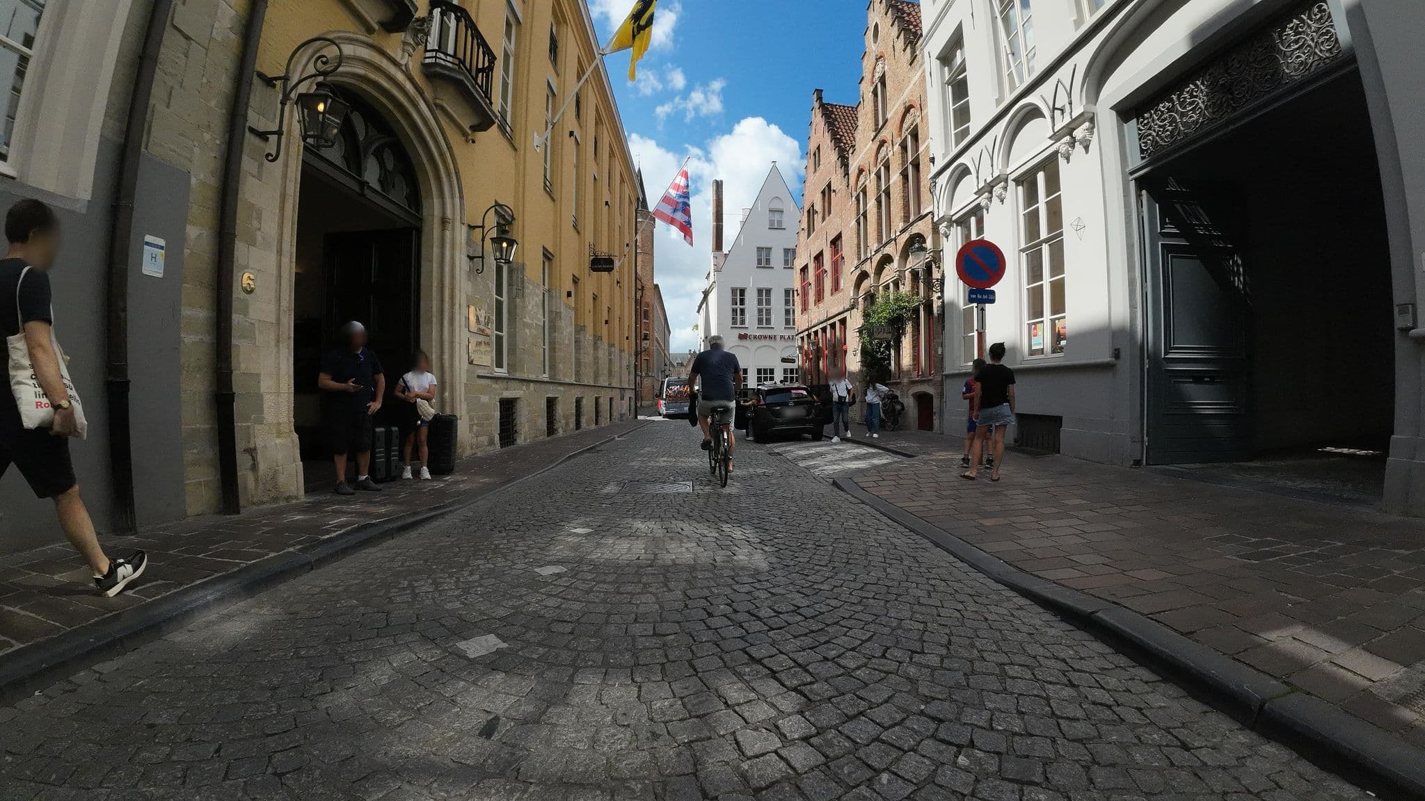 Street view near Malleberg, Brugge — © teddy73 (CC BY-SA · Mapillary)
