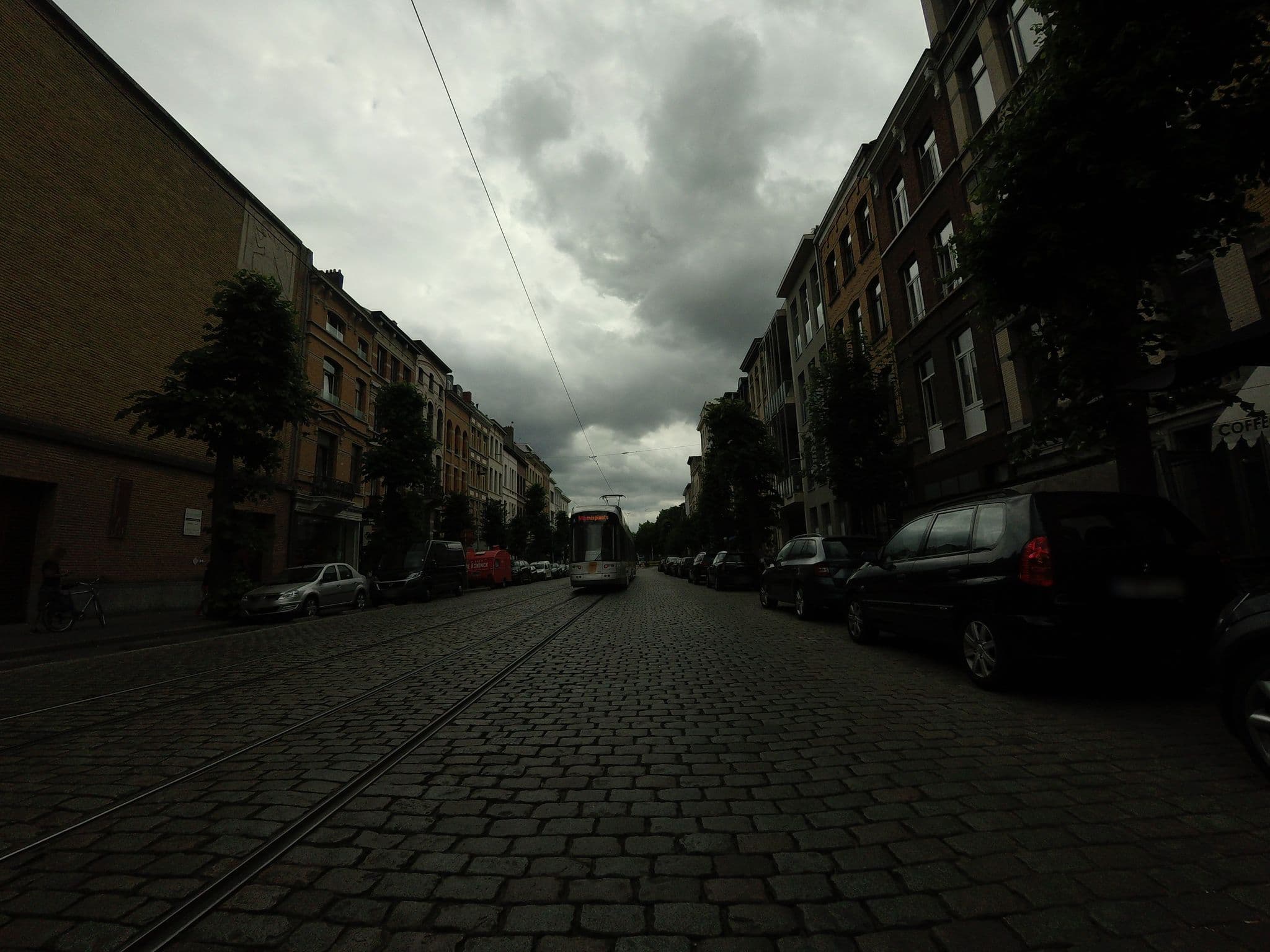 Street view near Charlie's Guesthouse, Antwerp — © filipc (CC BY-SA · Mapillary)