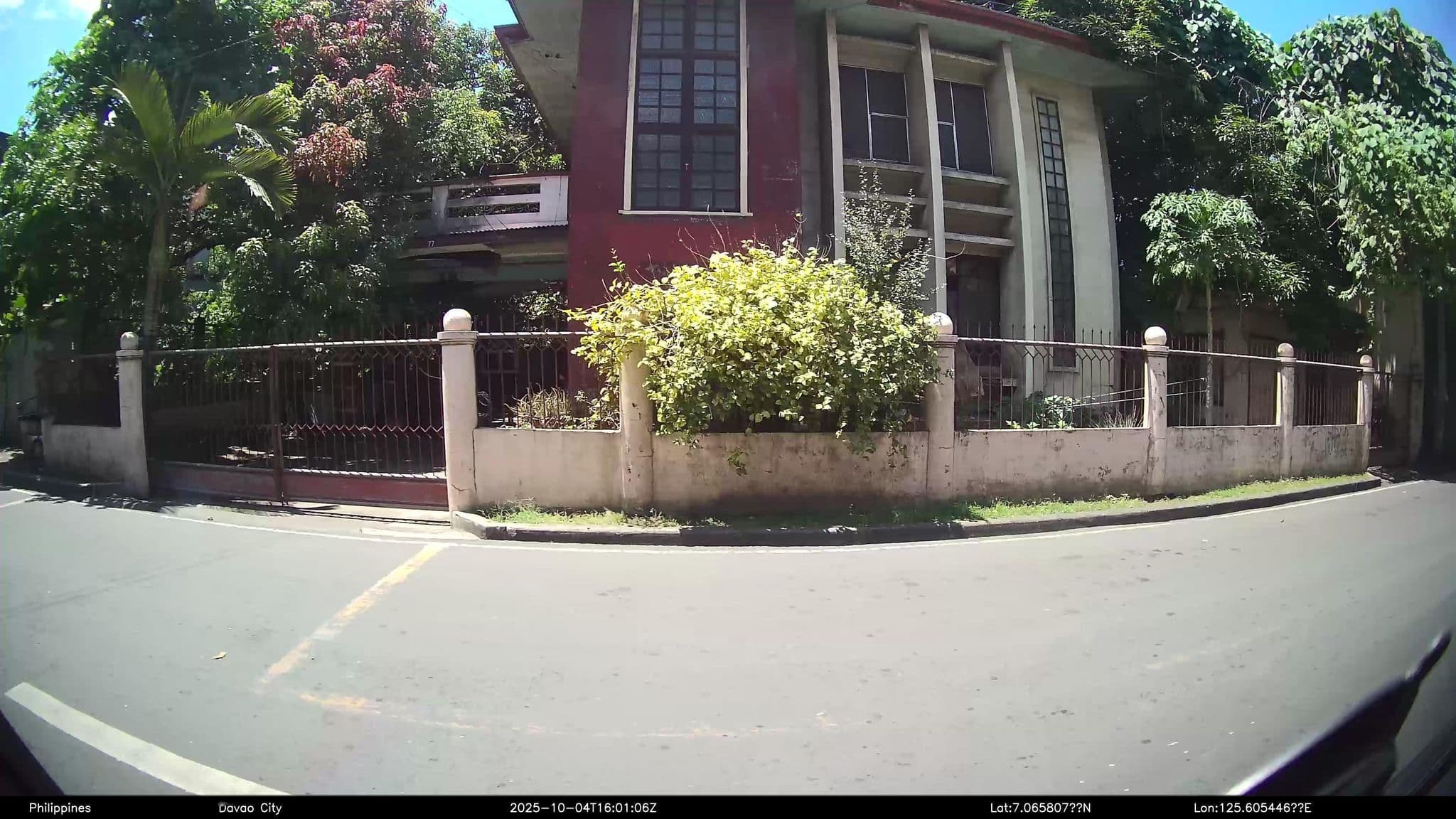 Street view near Galore's Inn, Davao
