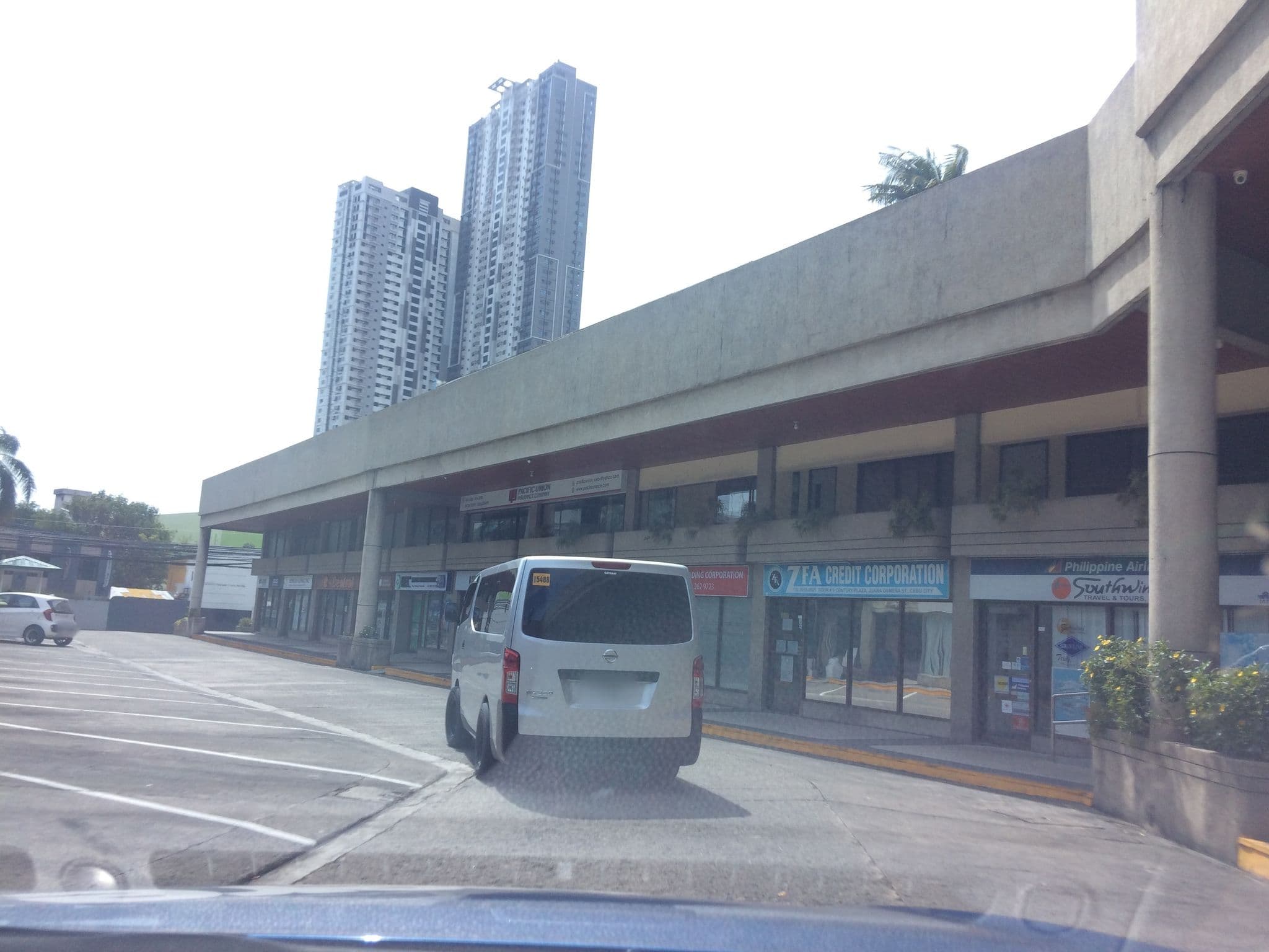 Street view near Century Plaza Hotel, Cebu City — © ill (CC BY-SA · Mapillary)