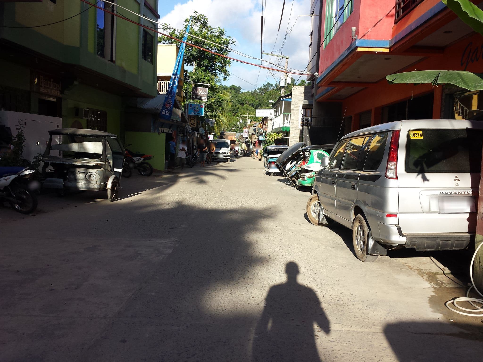 Street view near Garnet Hotel, El Nido — © mrtmrt (CC BY-SA · Mapillary)