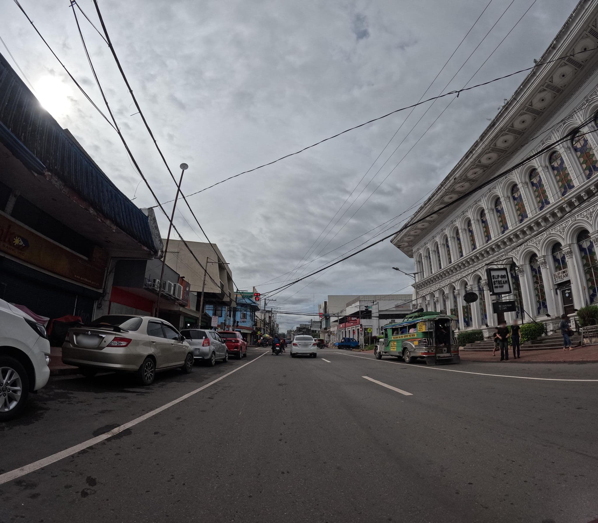 Street view near Mathew Lodging House, Tacloban — © feyeandal (CC BY-SA · Mapillary)